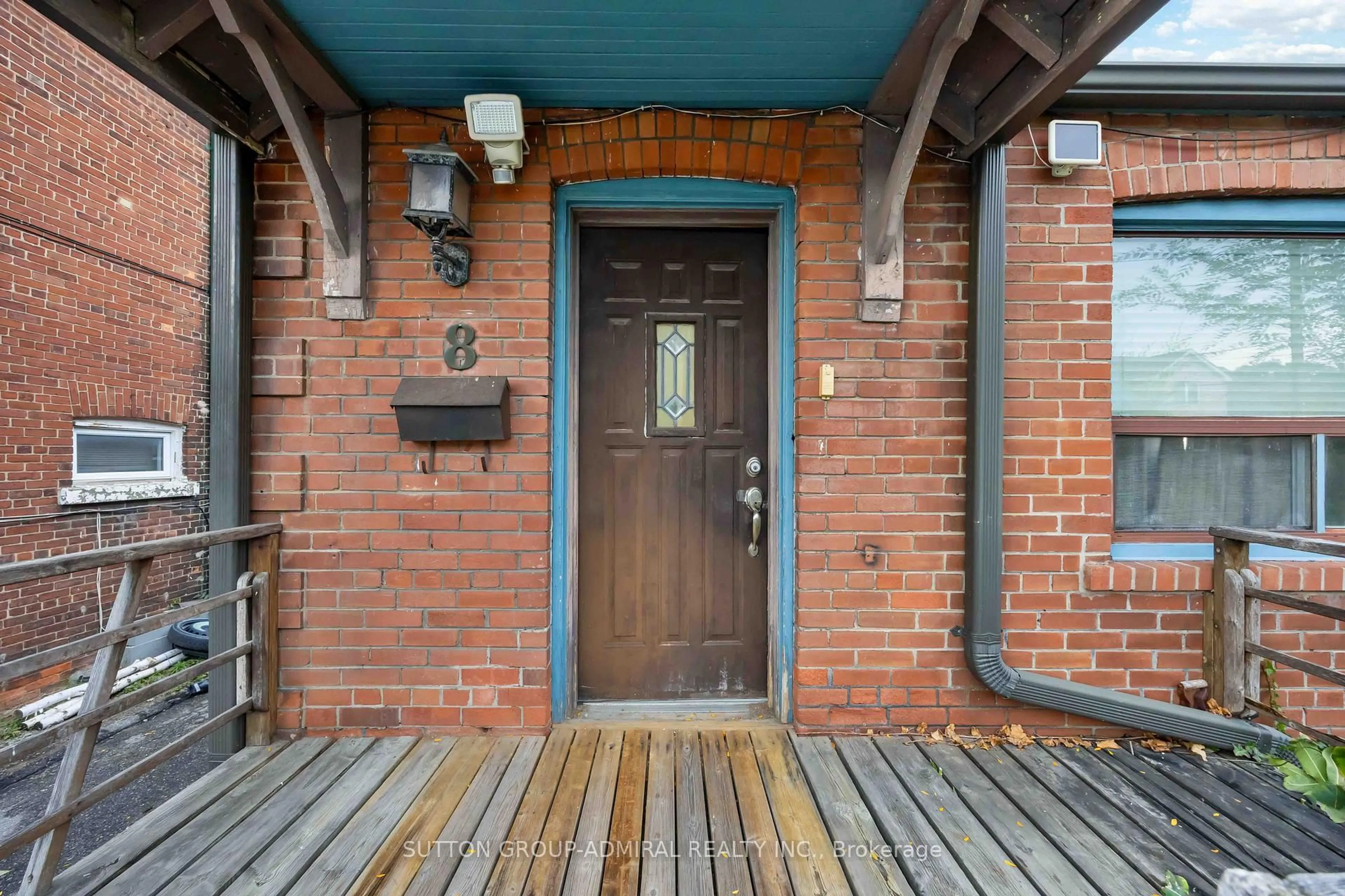 Unknown for 8 Cobalt St, Toronto Ontario M6M 2K2