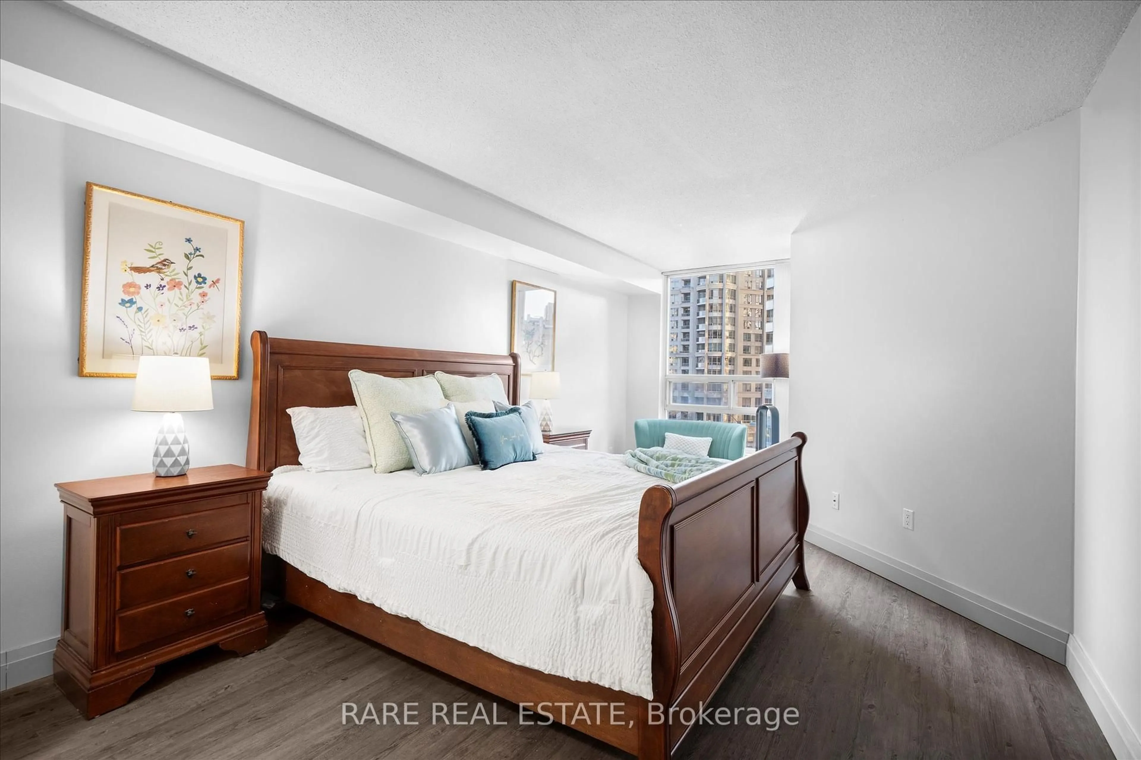 Bedroom with bed, unknown for 250 Webb Dr #513, Mississauga Ontario L5B 3Z4