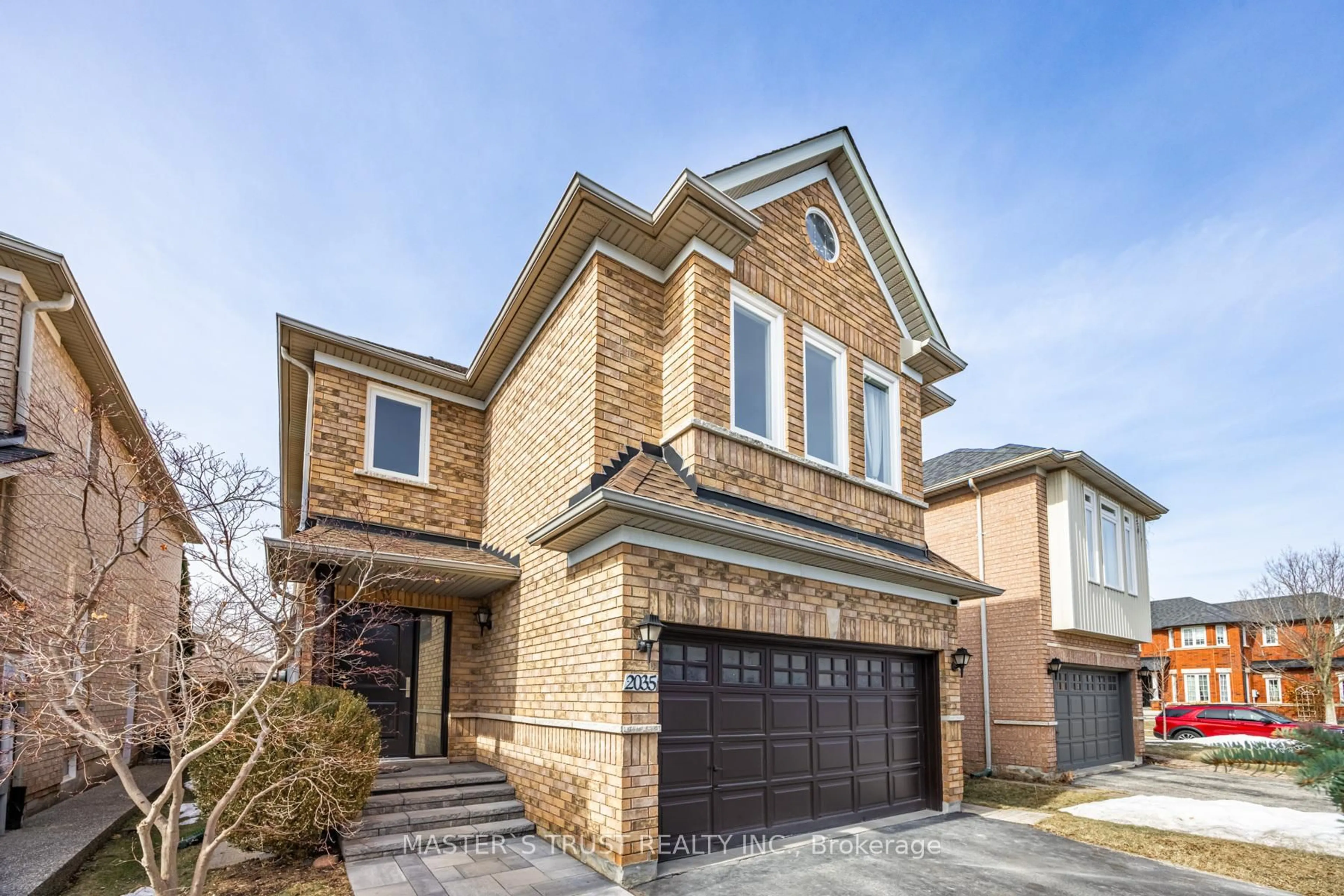 Home with brick exterior material, street for 2035 Shady Glen Rd, Oakville Ontario L6M 3R1