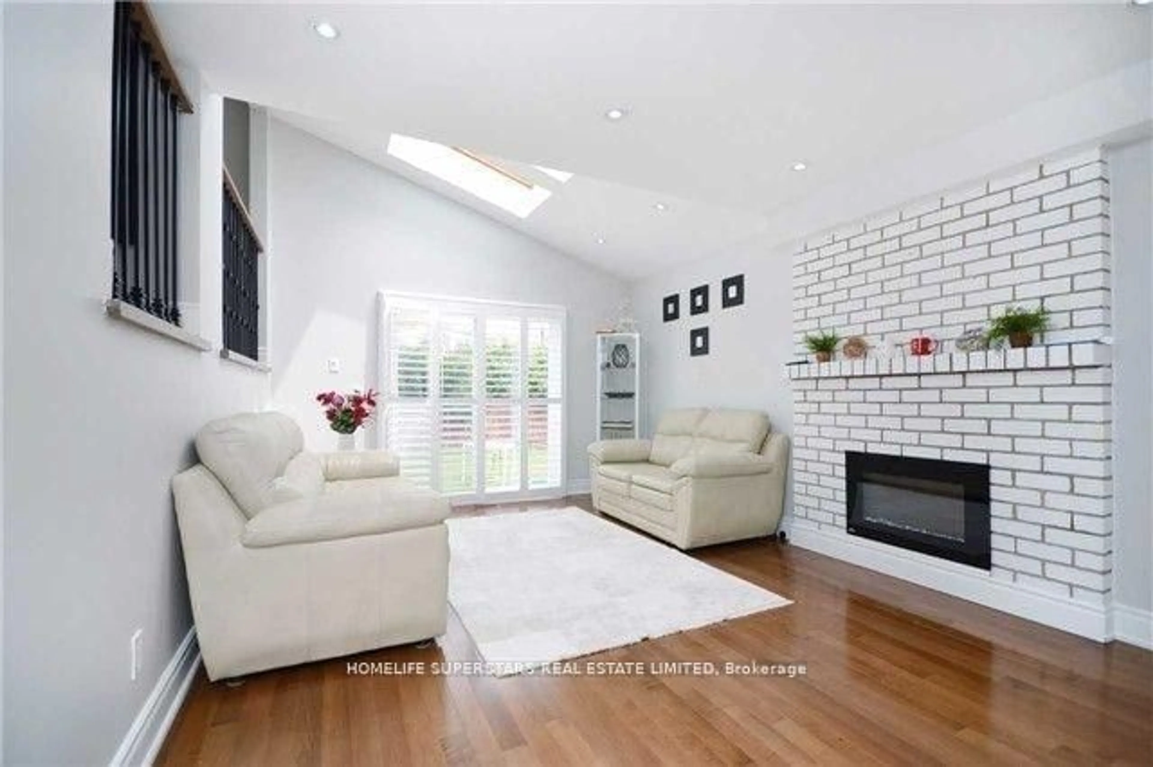 Living room with furniture, unknown for 6 Farley Rd, Brampton Ontario L6Y 2N9