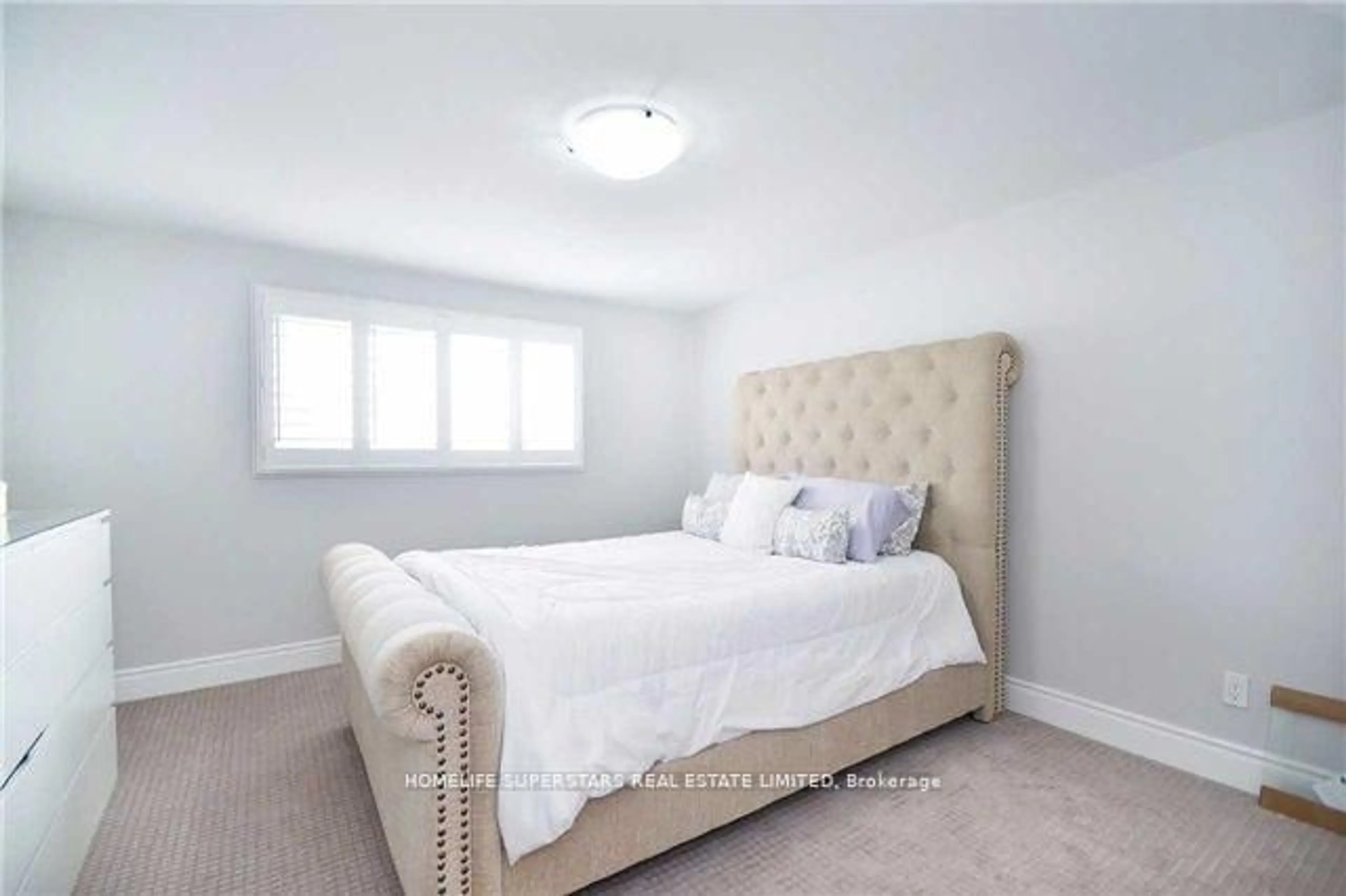 Bedroom with bed, unknown for 6 Farley Rd, Brampton Ontario L6Y 2N9