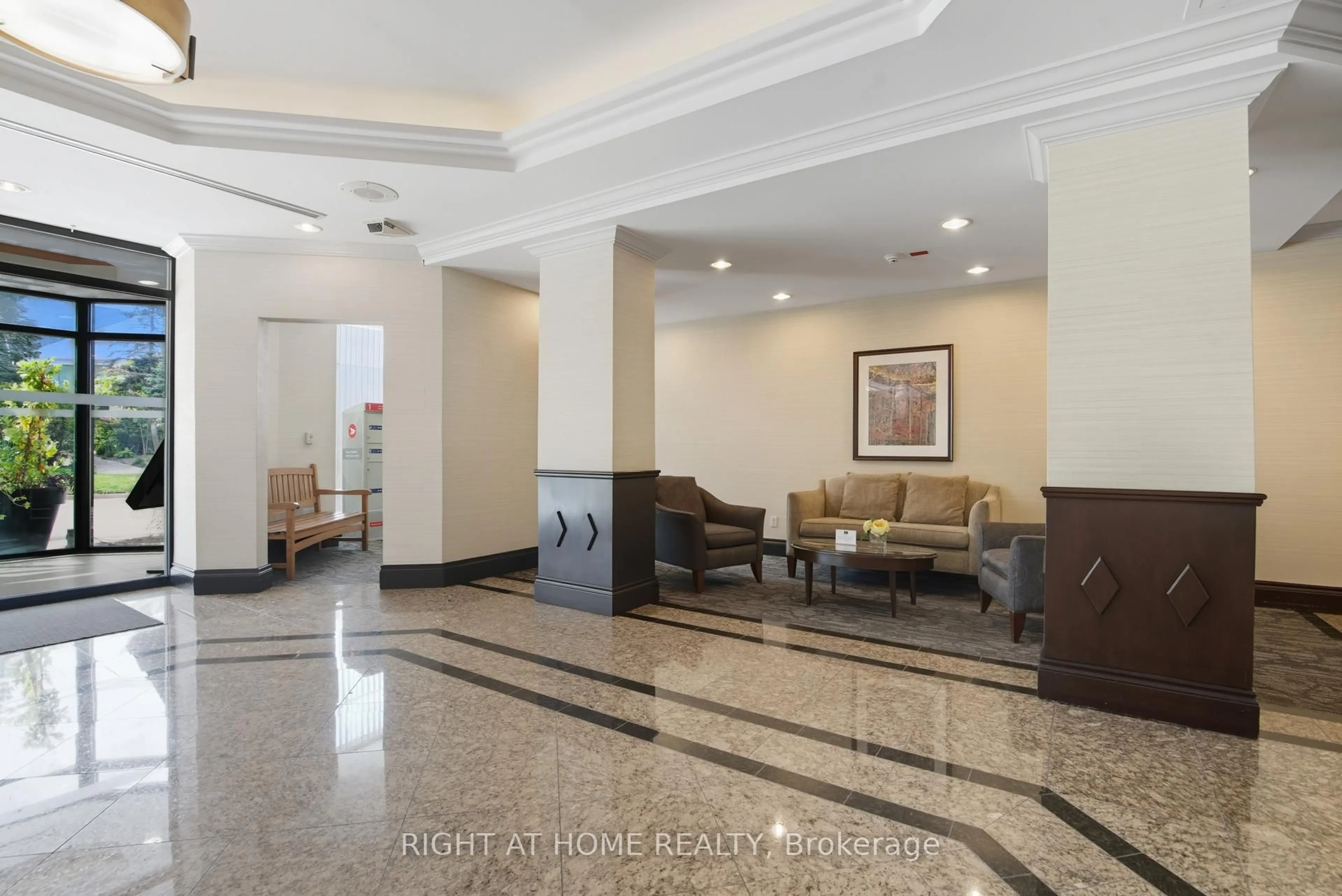 Lobby for 2155 Burnhamthorpe Rd #909, Mississauga Ontario L5L 5P4