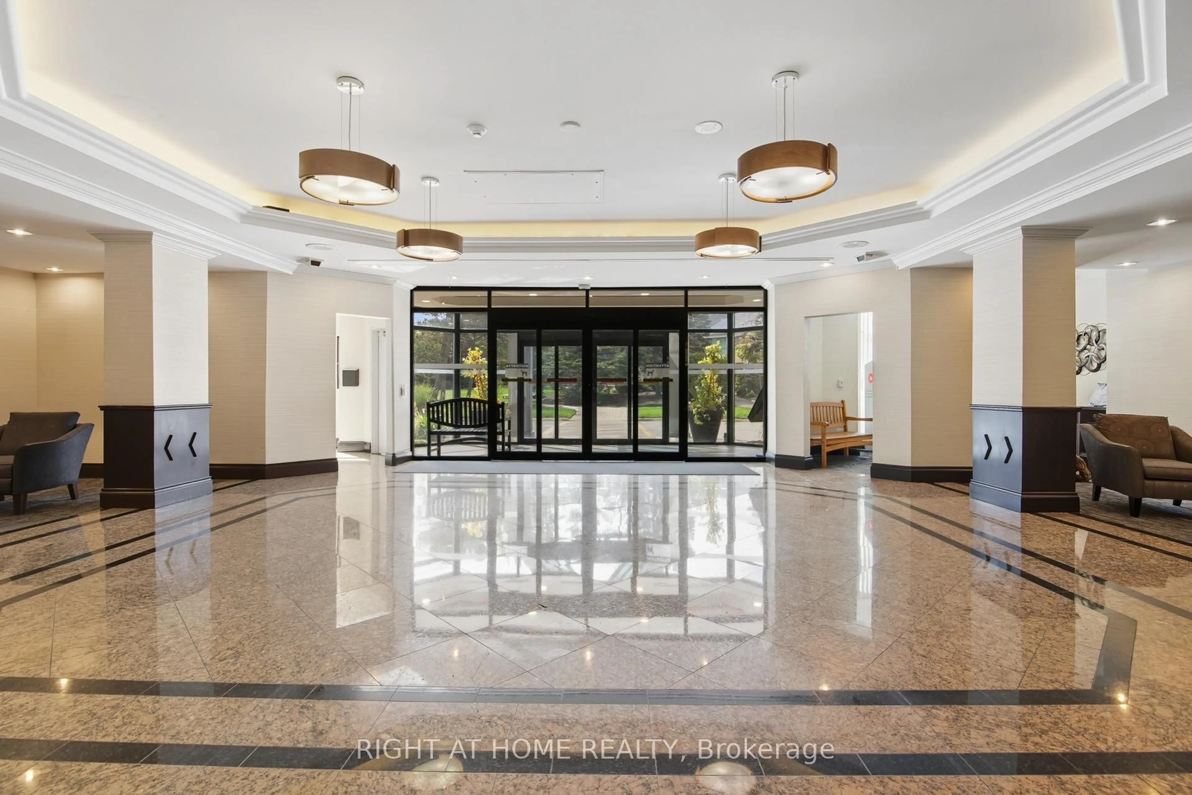 Lobby for 2155 Burnhamthorpe Rd #909, Mississauga Ontario L5L 5P4
