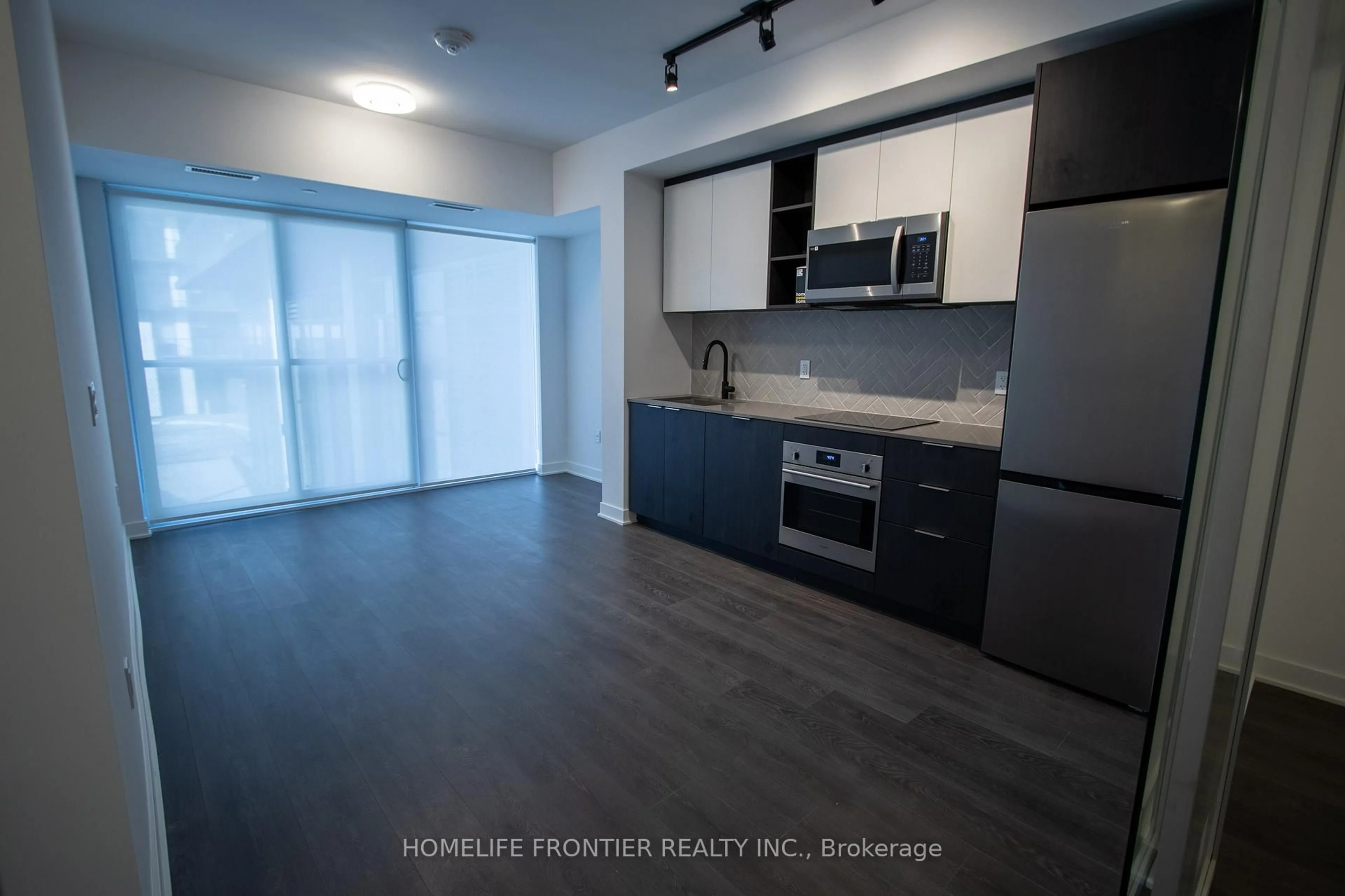Standard kitchen, unknown for 36 Zorra St #211, Toronto Ontario M8Z 4Z7