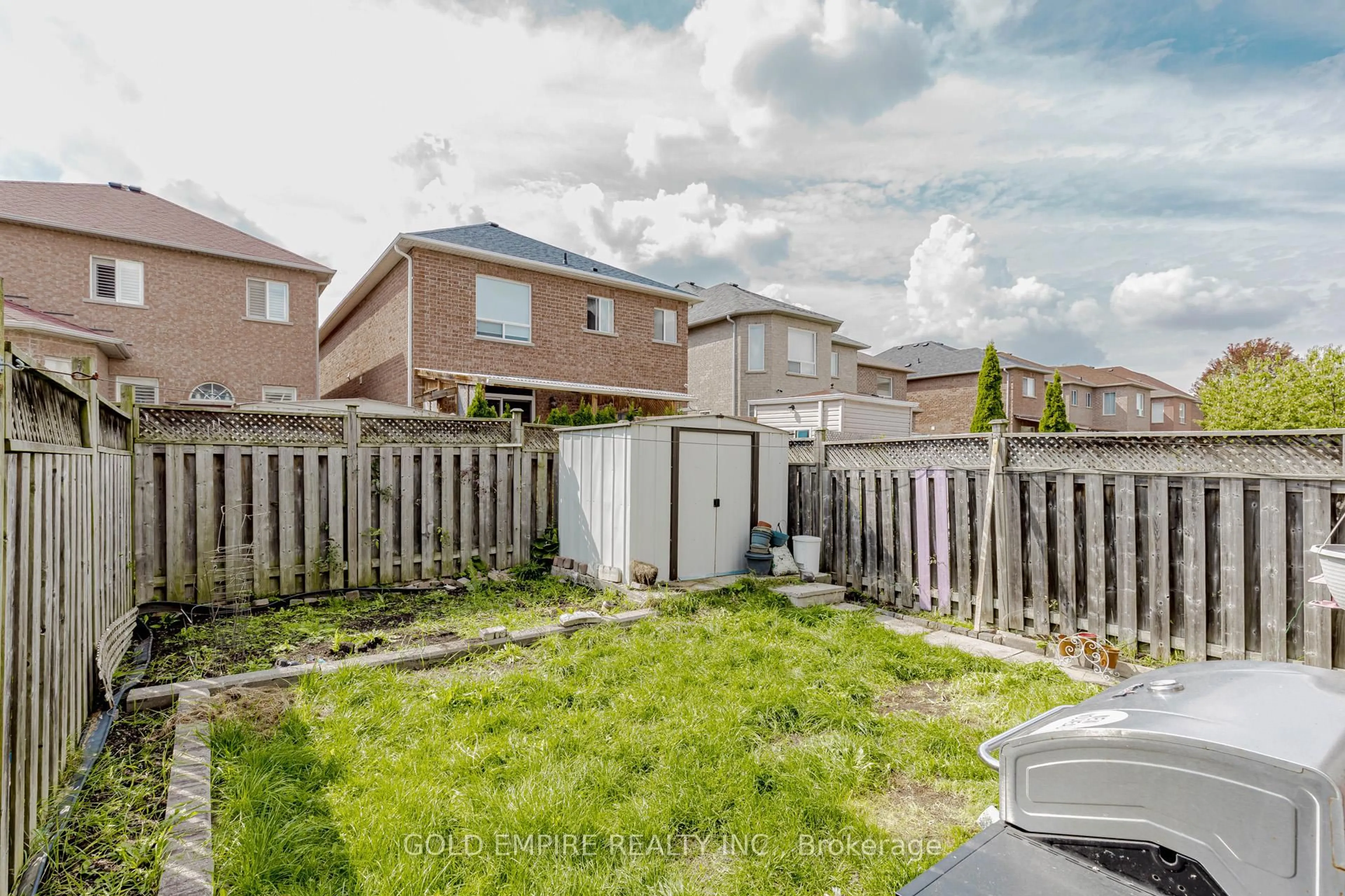 Unknown for 22 Cherryplum Way, Brampton Ontario L6S 6J4