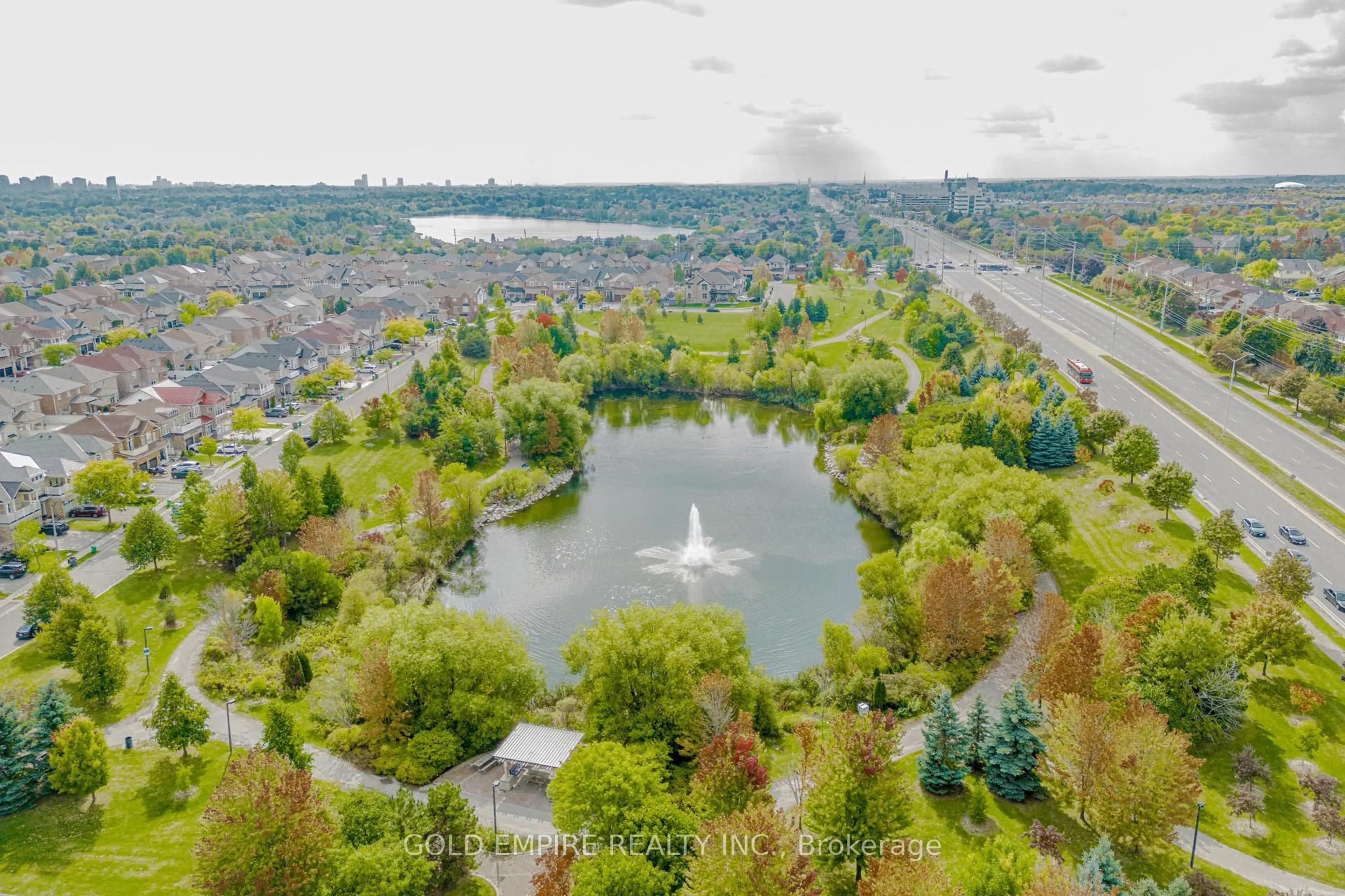 A pic from outside/outdoor area/front of a property/back of a property/a pic from drone, water/lake/river/ocean view for 22 Cherryplum Way, Brampton Ontario L6S 6J4