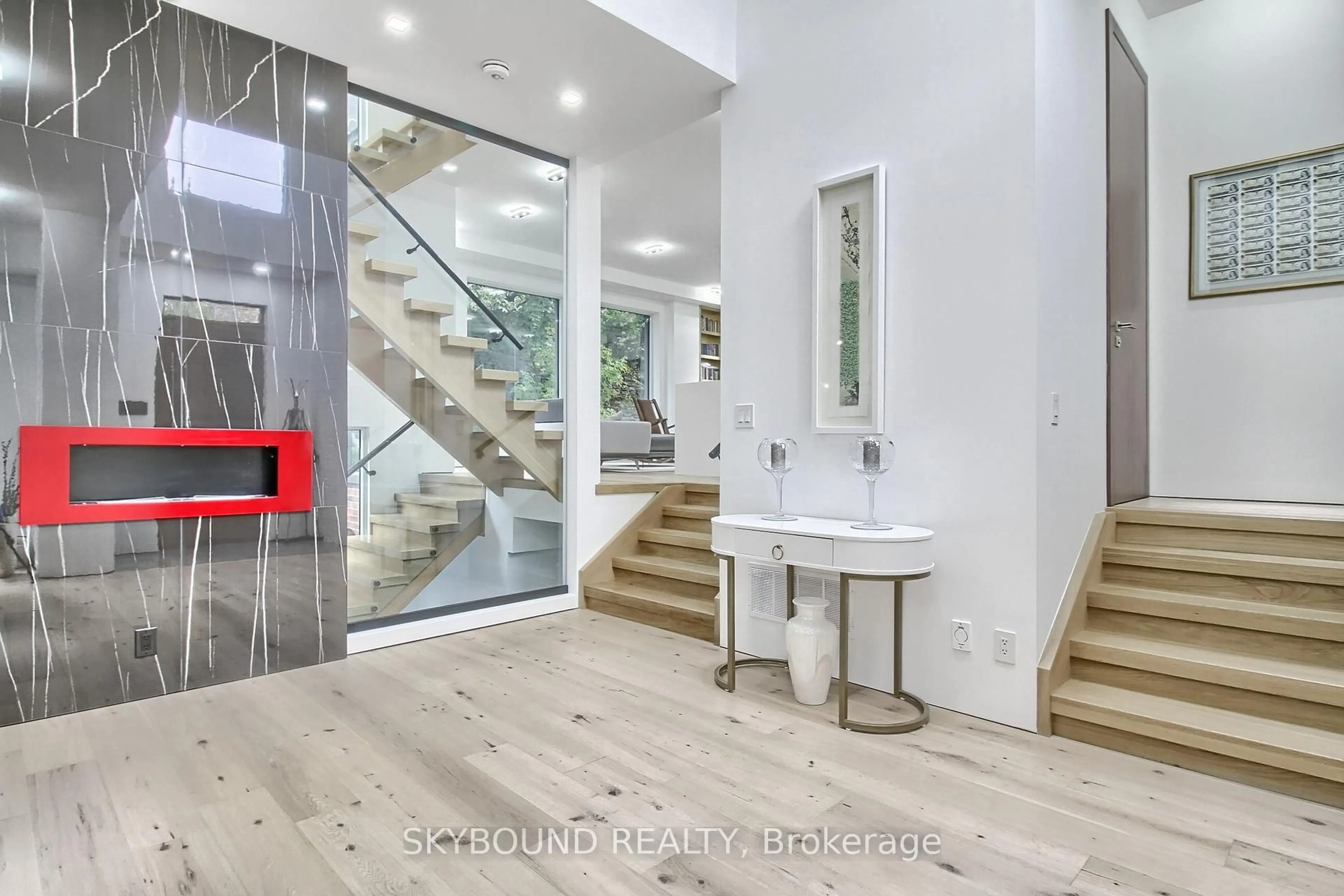 Unknown for 5 Hatton Crt, Toronto Ontario M9A 1J6