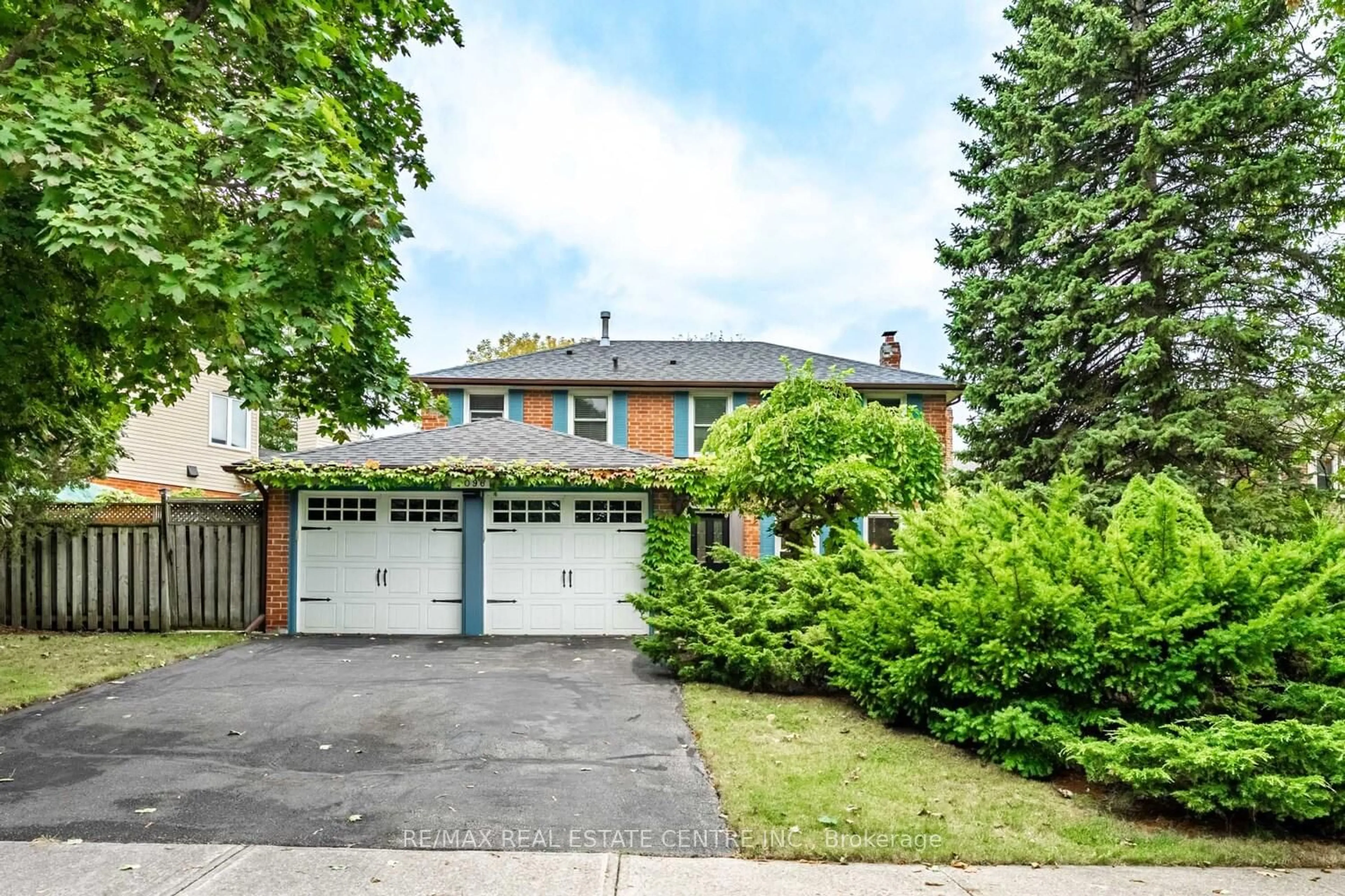 Home with brick exterior material, street for 3096 Sir John's Home, Mississauga Ontario L5L 2N9
