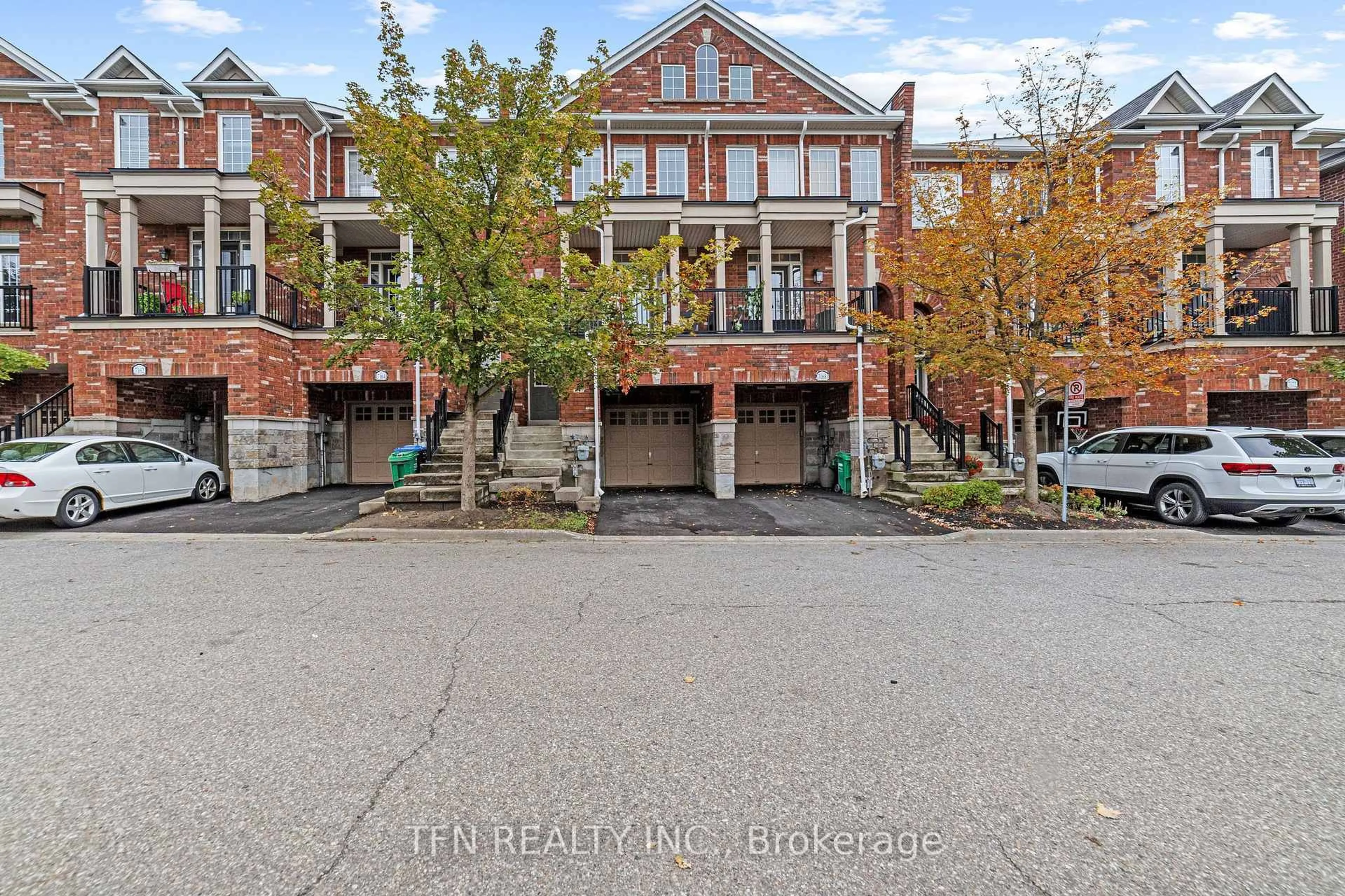 Unknown for 7166 Triumph Lane, Mississauga Ontario L5N 0C5