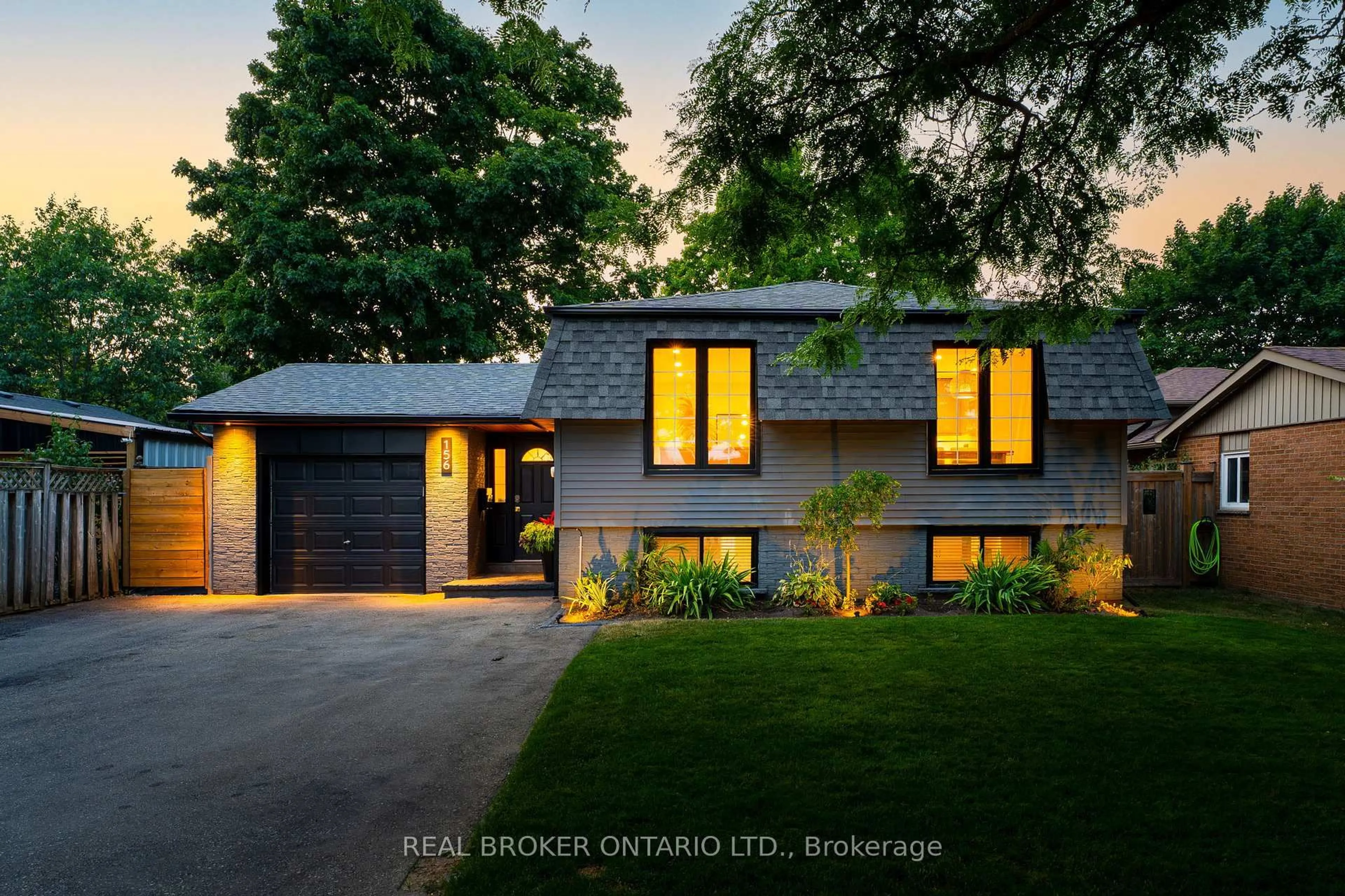 Home with brick exterior material, street for 156 Edelwild Dr, Orangeville Ontario L9W 3C1