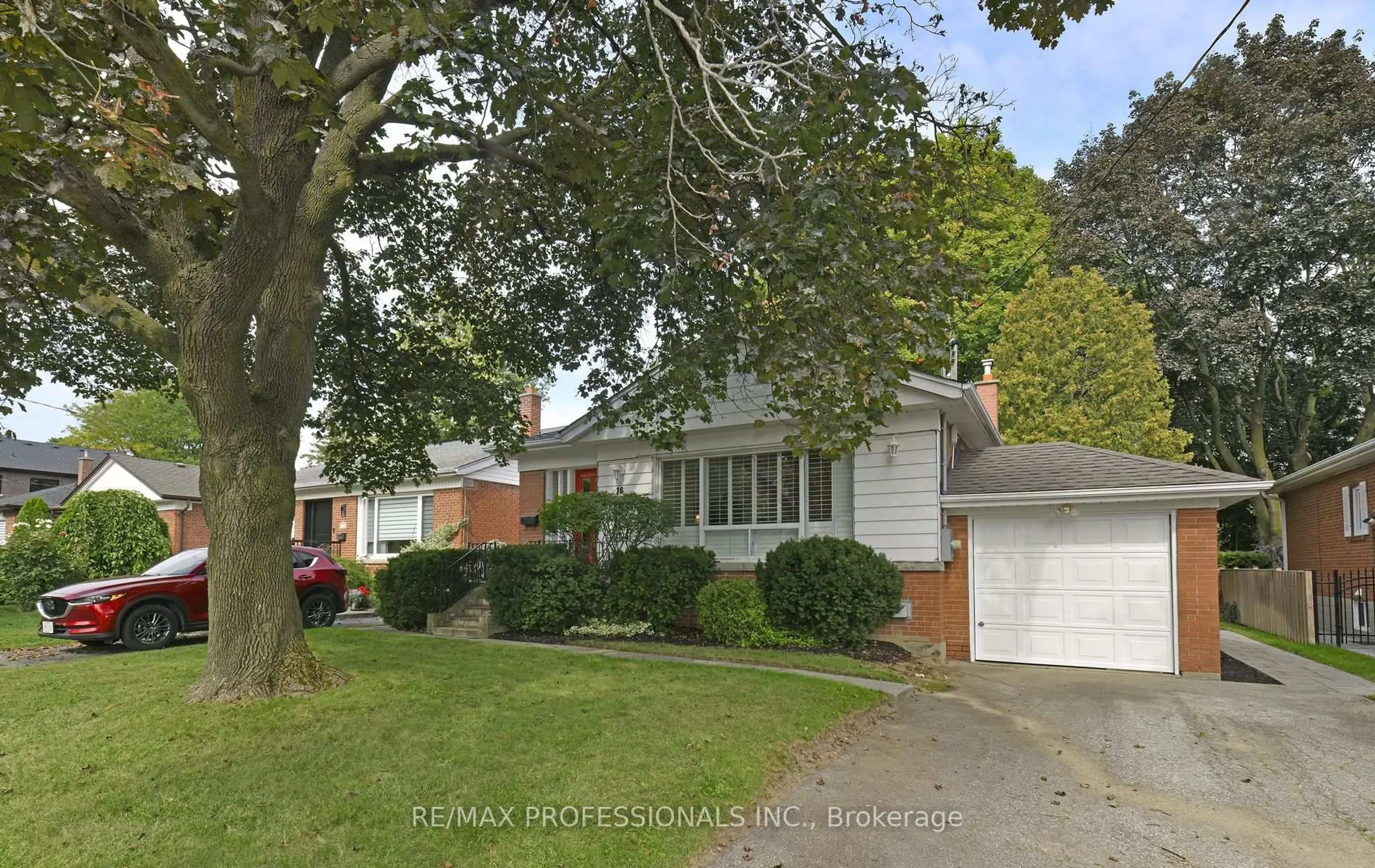 Unknown for 16 Nashland Ave, Toronto Ontario M9B 2V4
