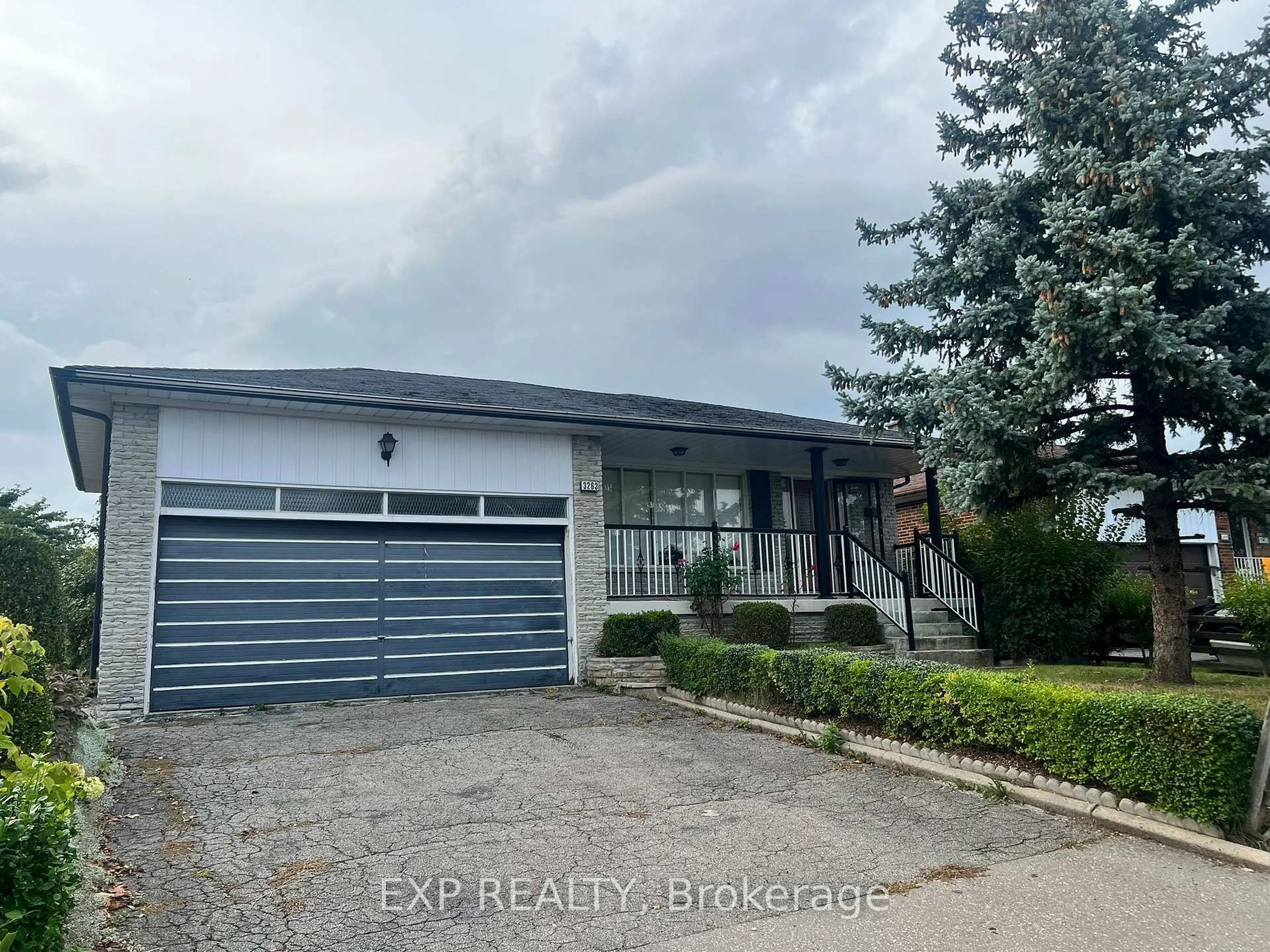 Unknown for 3263 Morning Star Dr, Mississauga Ontario L4T 1X6