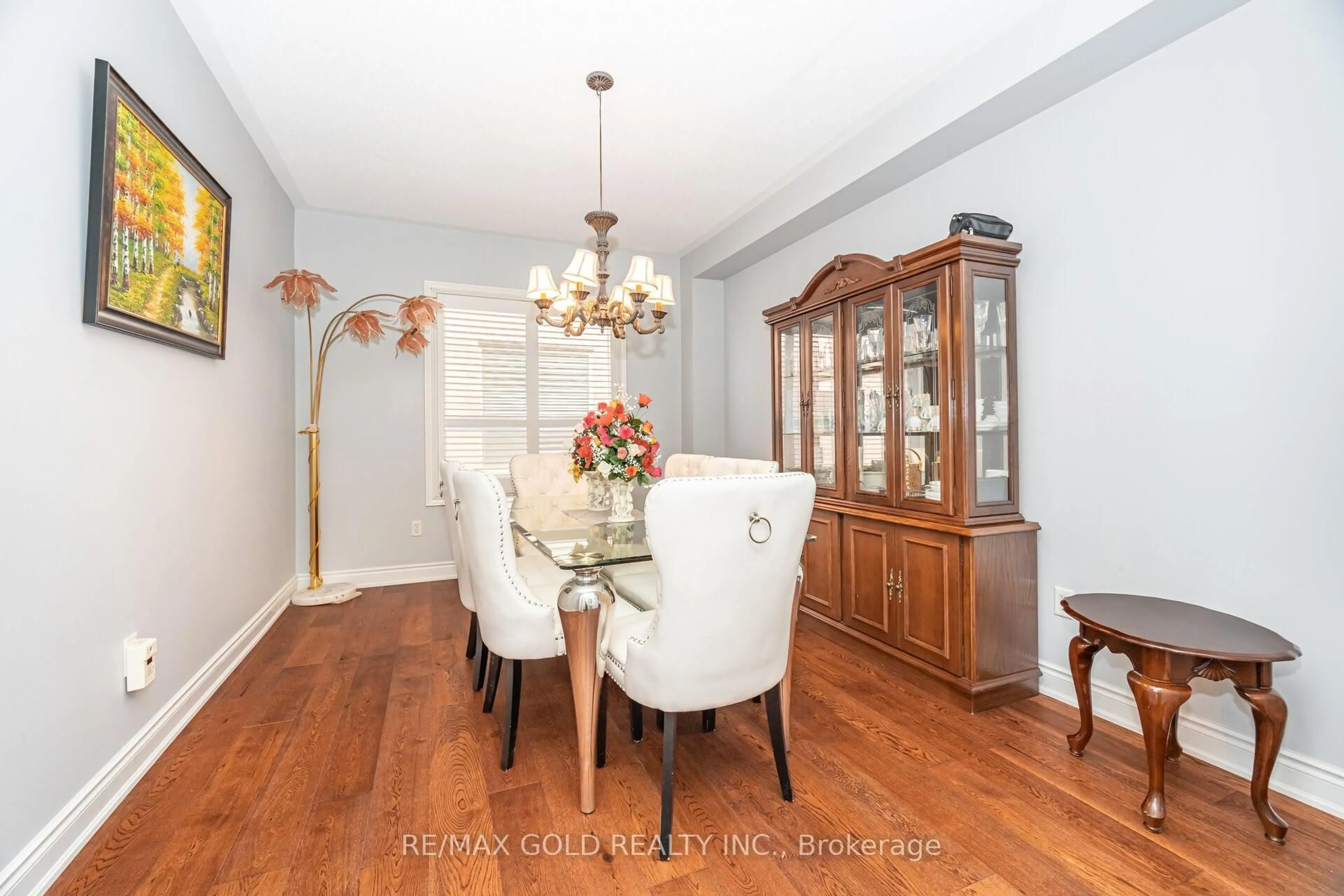 Dining room, wood/laminate floor for 8 Goreridge Cres, Brampton Ontario L6P 1P2