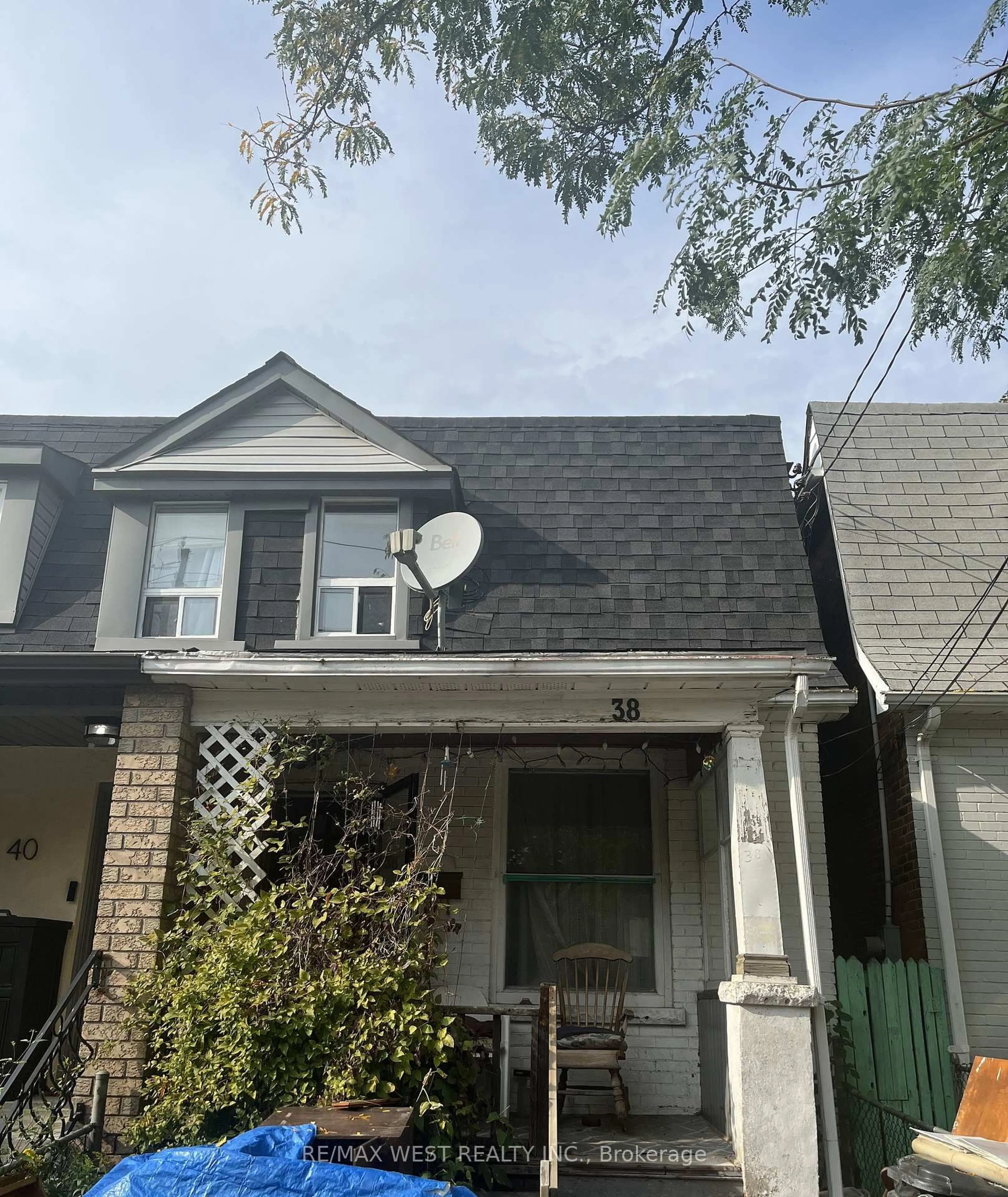 Home with vinyl exterior material, street for 38 Pelham Ave, Toronto Ontario M6N 1A6