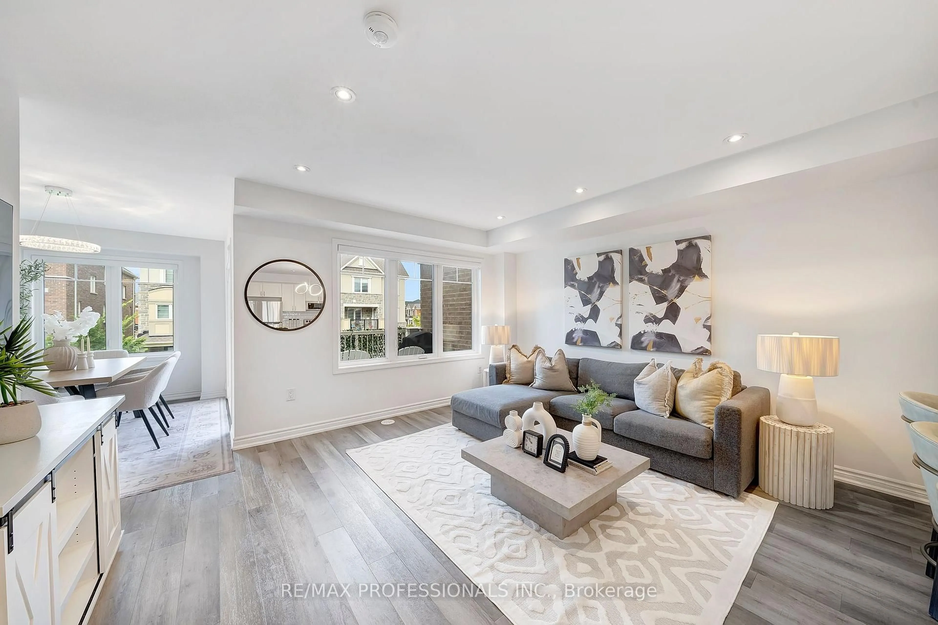 Living room with furniture, unknown for 1272 Hop Pl, Milton Ontario L9E 1S4
