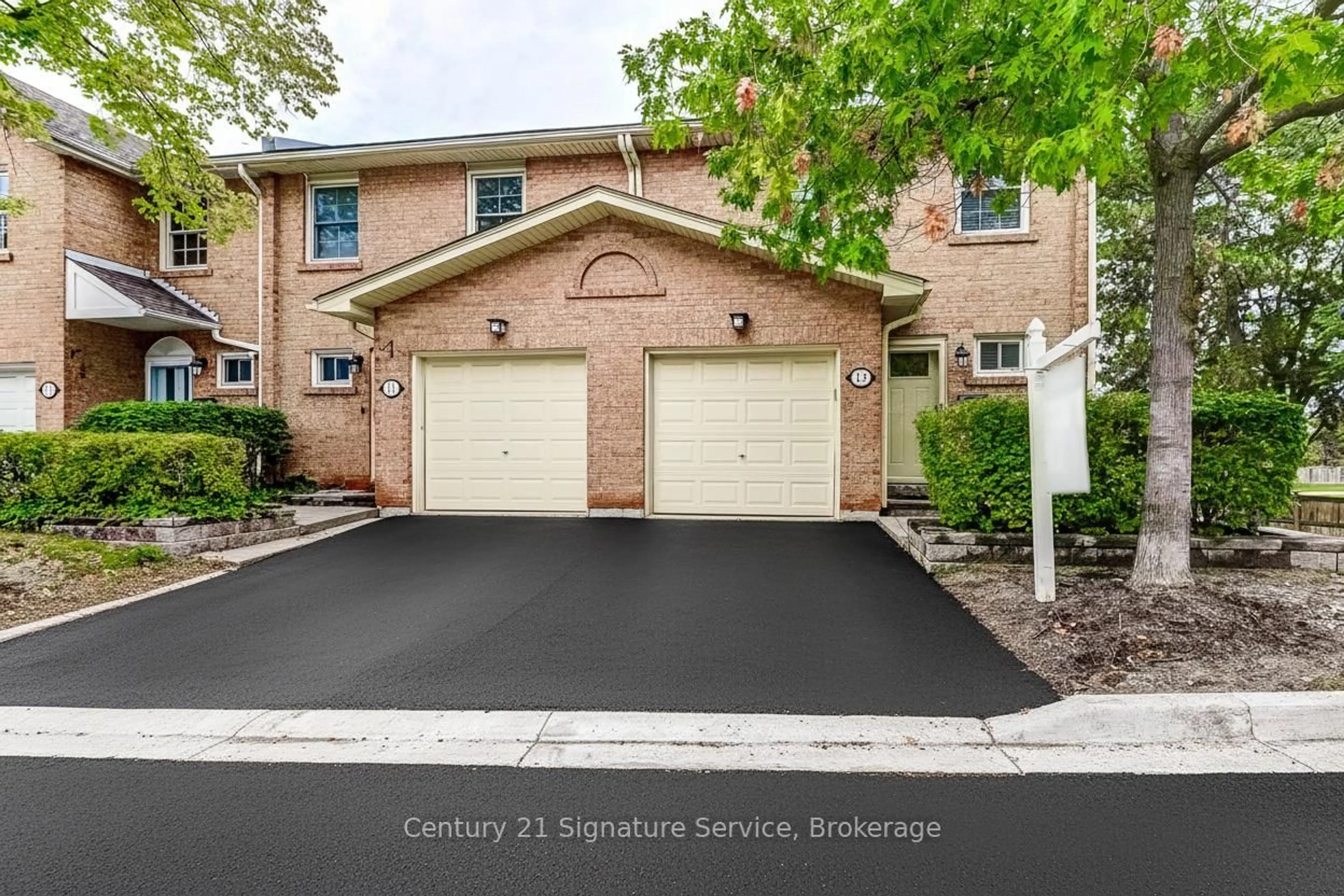 Unknown for 1951 Rathburn Rd #12, Mississauga Ontario L4W 2N9
