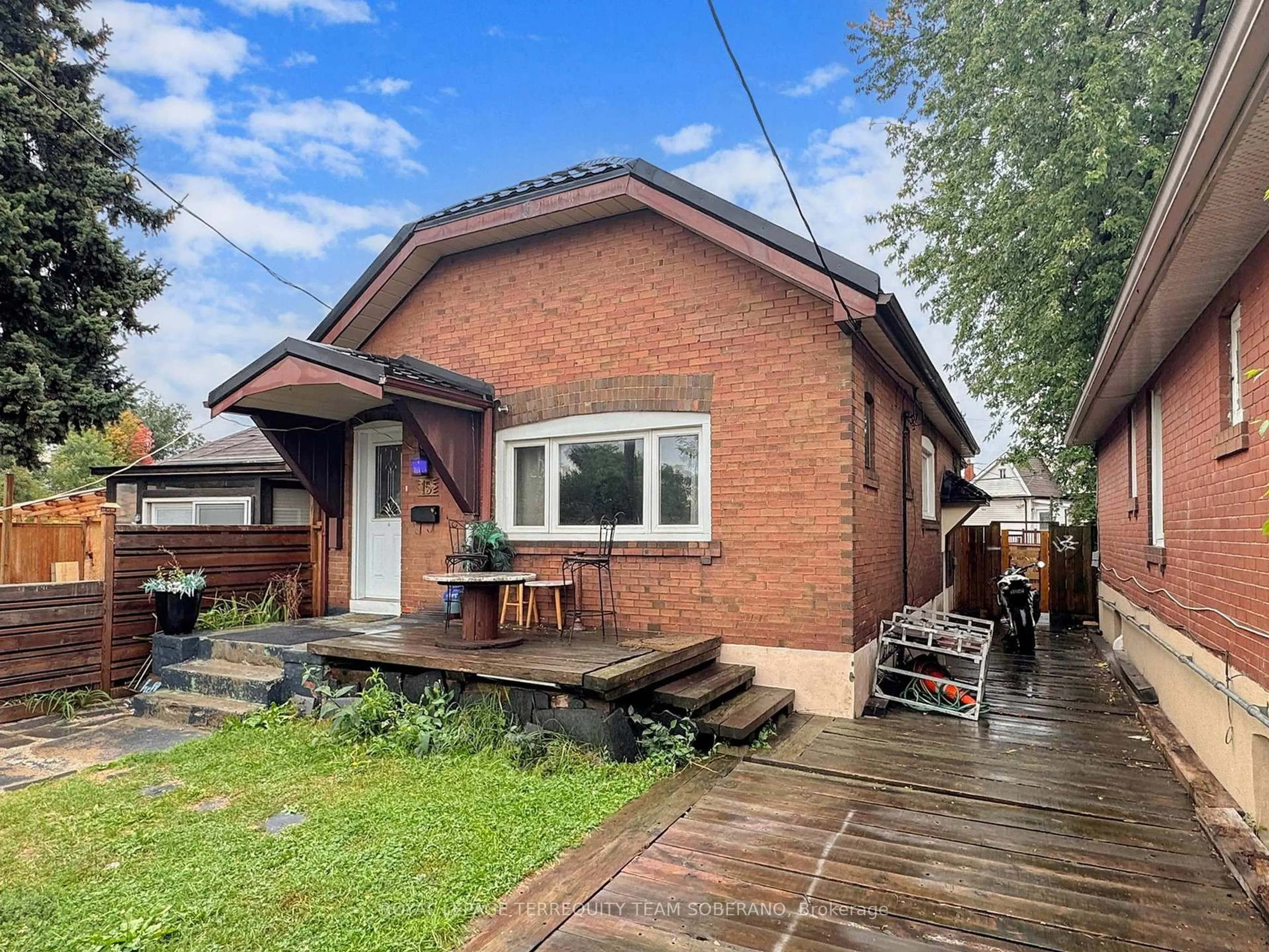 Home with brick exterior material, street for 15 Victoria Ave, Toronto Ontario M9N 1E3