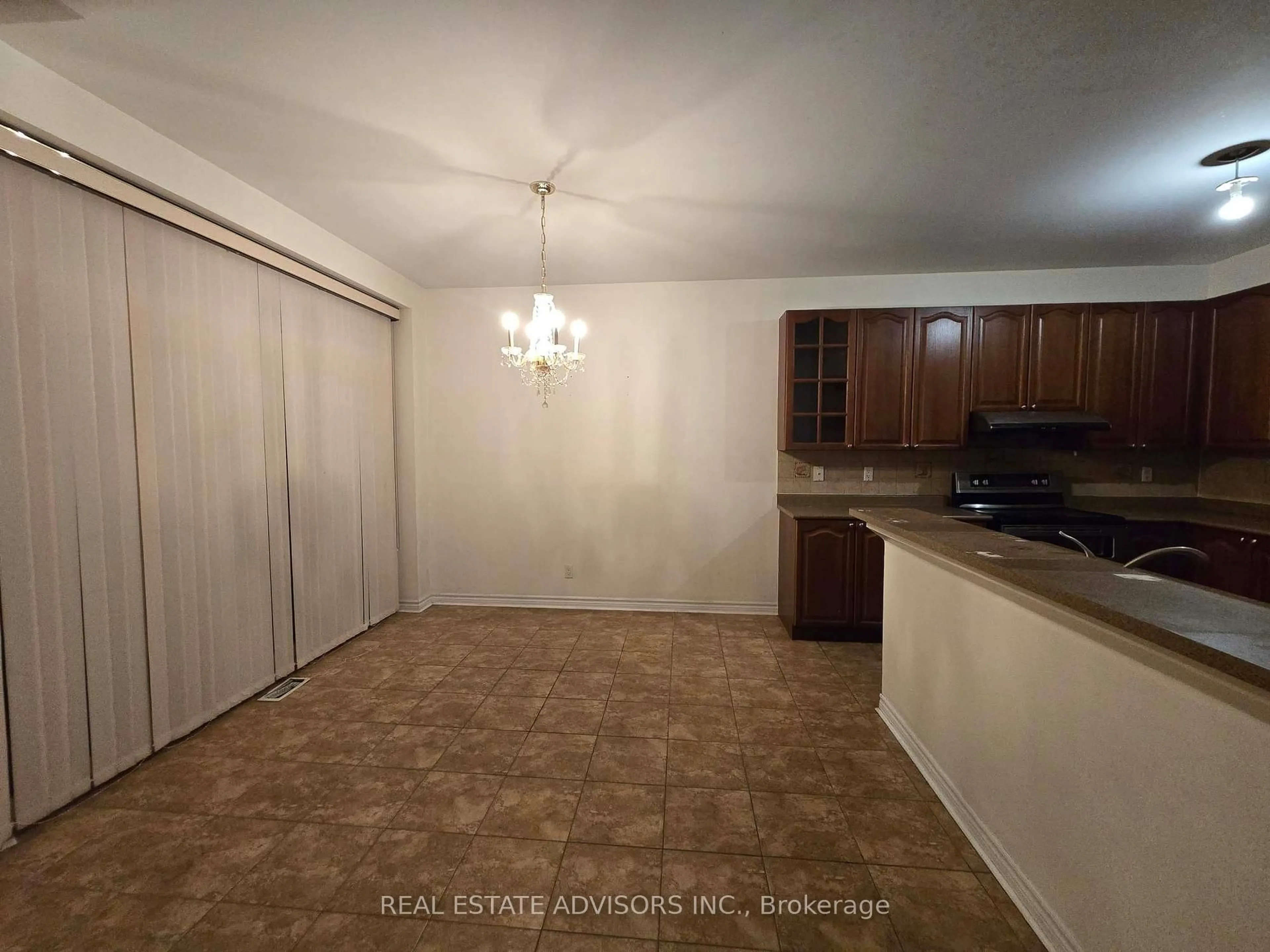 A pic of a room for 3208 Countess Cres, Mississauga Ontario L5M 0E2