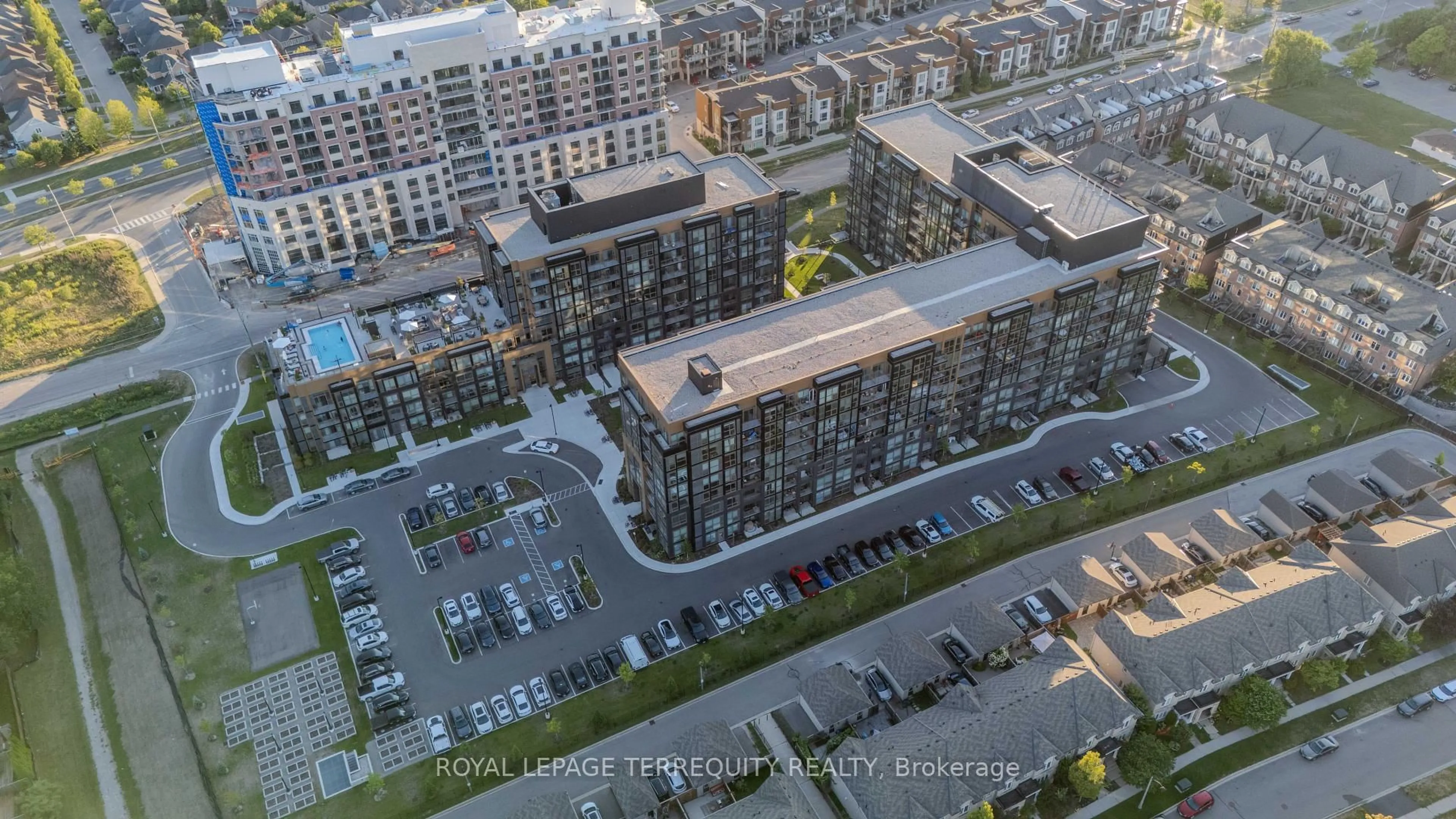 A pic from outside/outdoor area/front of a property/back of a property/a pic from drone, city buildings view from balcony for 2343 Khalsa Gate #611, Oakville Ontario L6M 5R6