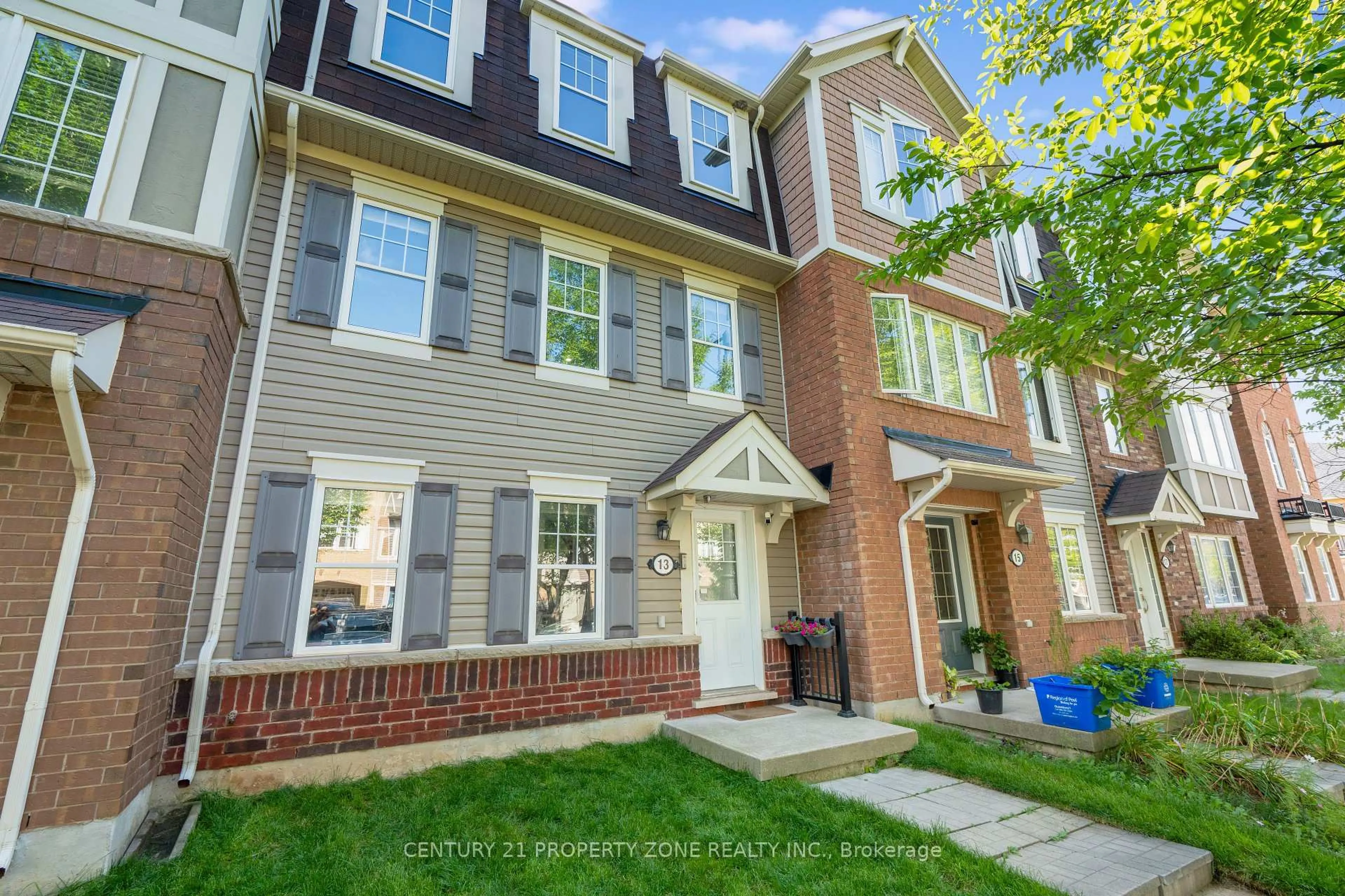 Home with brick exterior material, street for 13 Portsdown Rd, Brampton Ontario L7A 0P8