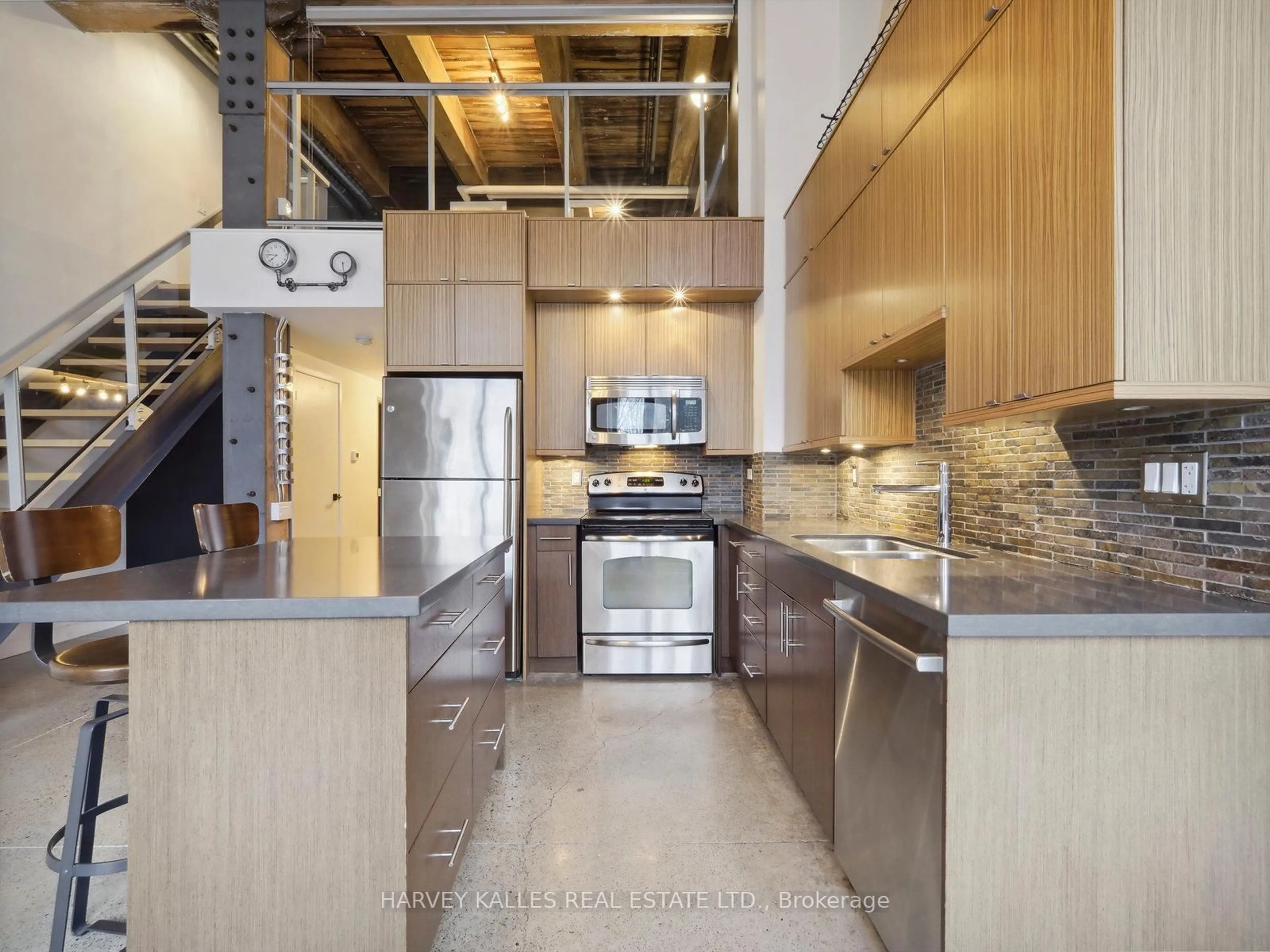 Contemporary kitchen, unknown for 363 Sorauren Ave #110, Toronto Ontario M6R 3C1