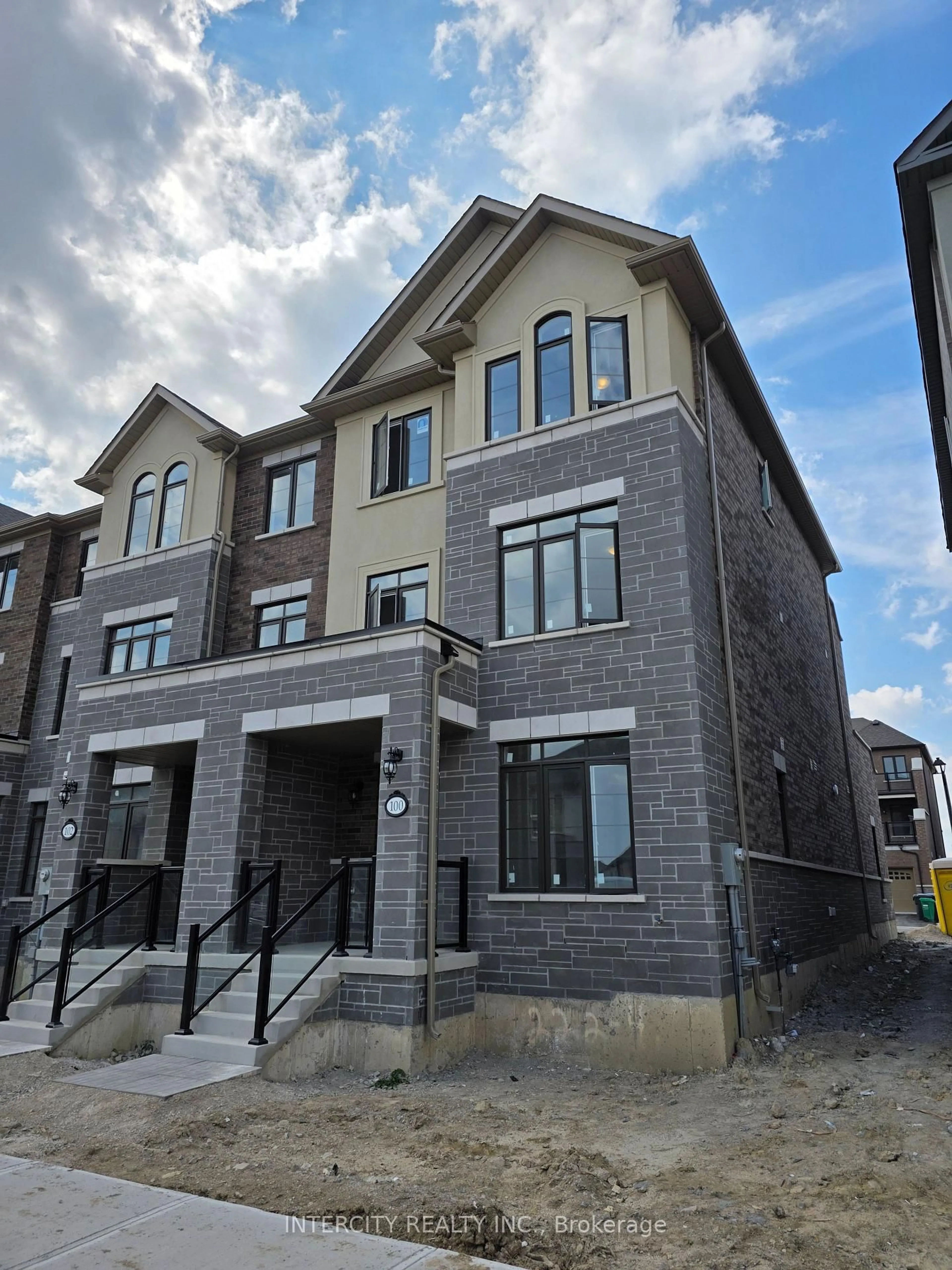 Home with brick exterior material, building for 100 Grassbank Rd, Brampton Ontario L6R 4E7
