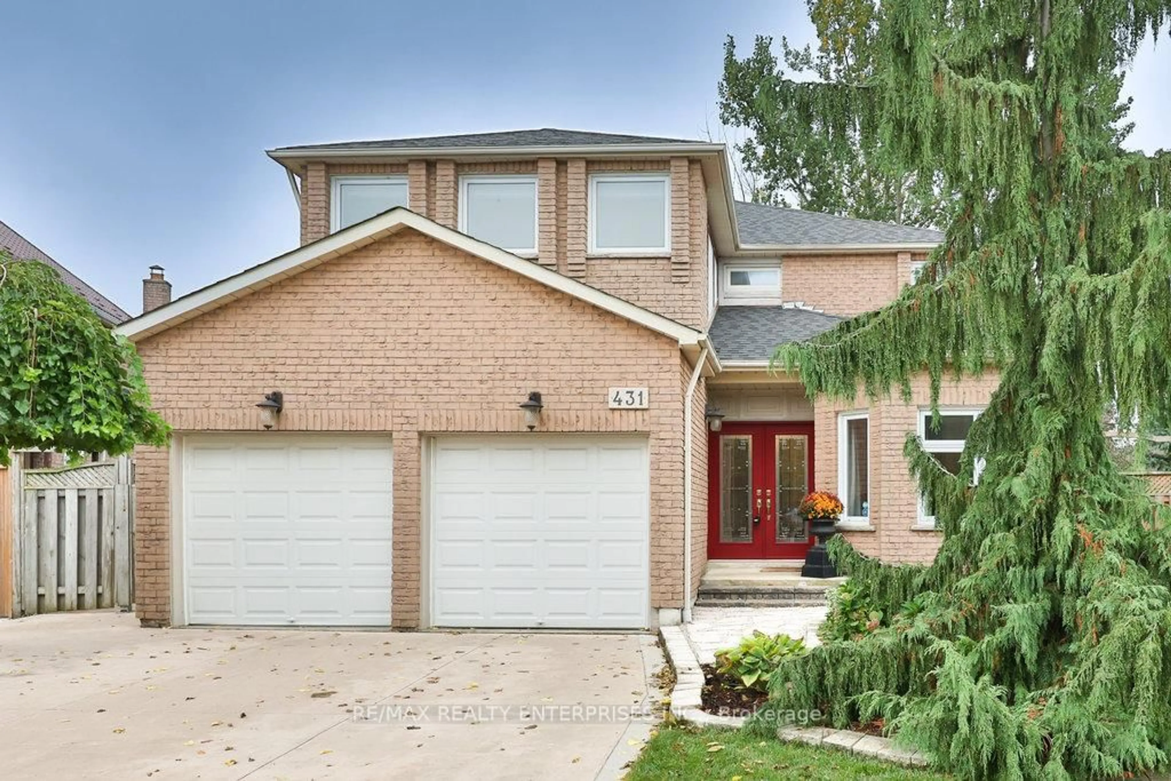 Home with brick exterior material, street for 431 Naomi Cres, Mississauga Ontario L5B 3S7