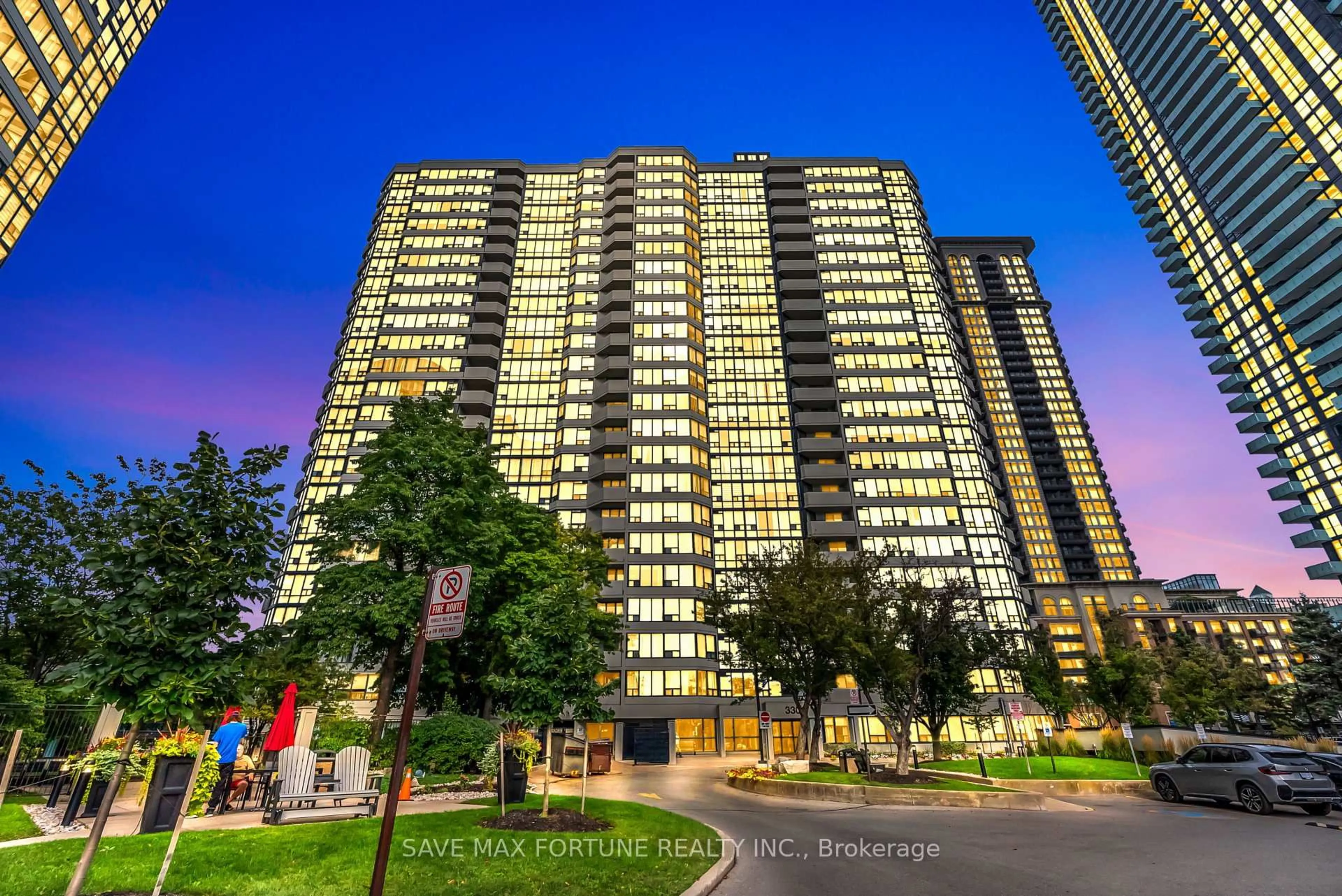 Unknown for 330 Rathburn Rd #1006, Mississauga Ontario L5B 3Y1