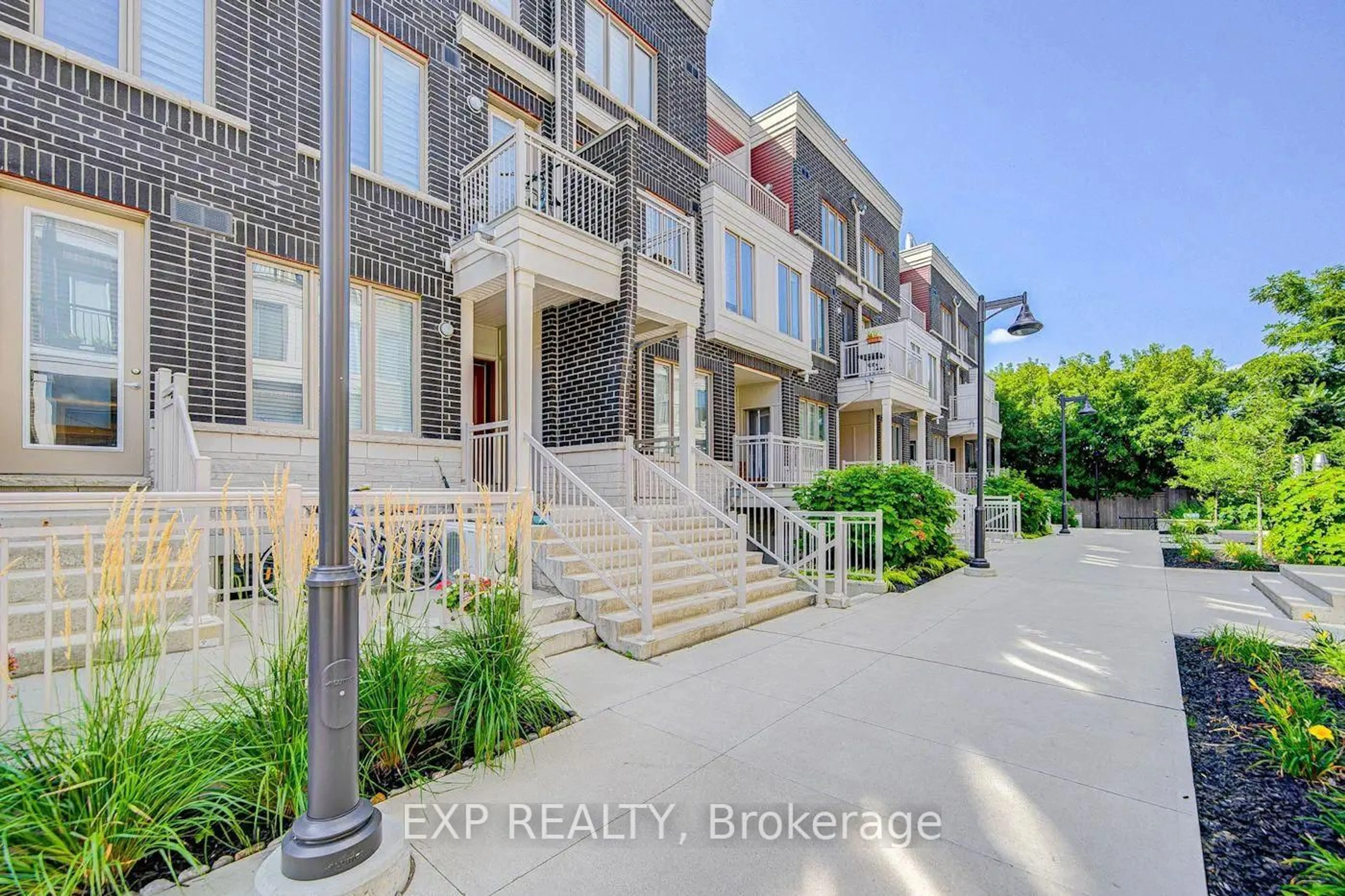 Unknown for 140 Long Branch Ave #11, Toronto Ontario M8W 0A9