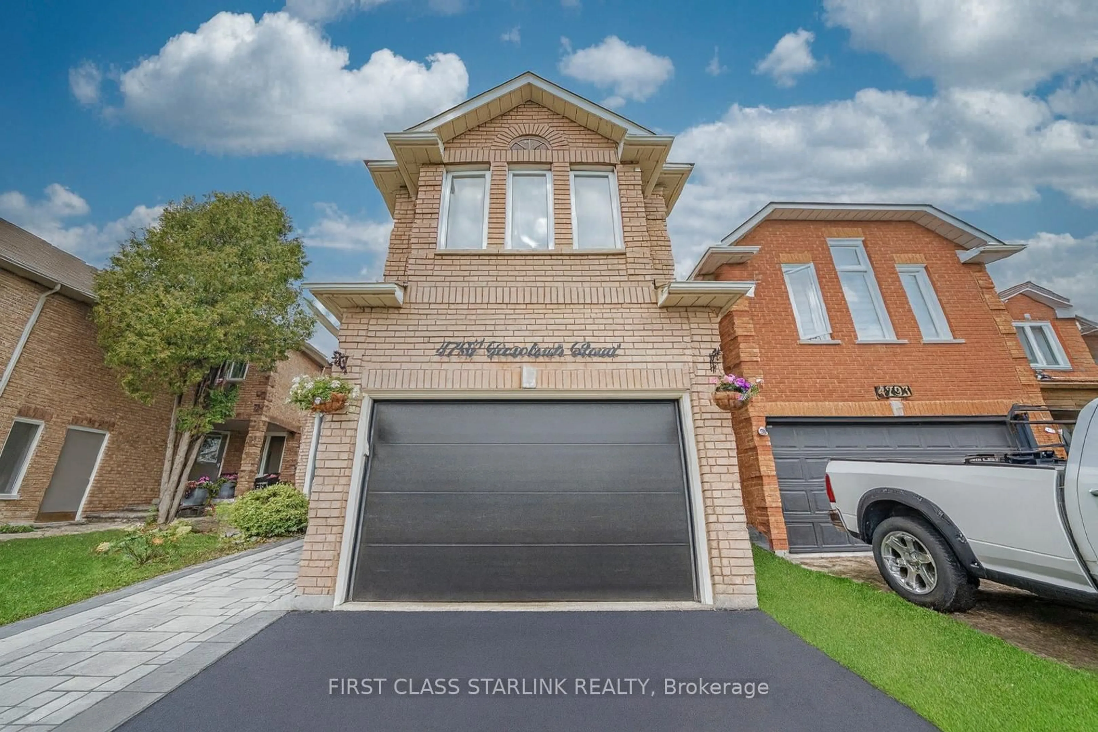 Home with brick exterior material, street for 4797 Rosebush Rd, Mississauga Ontario L5M 5N2