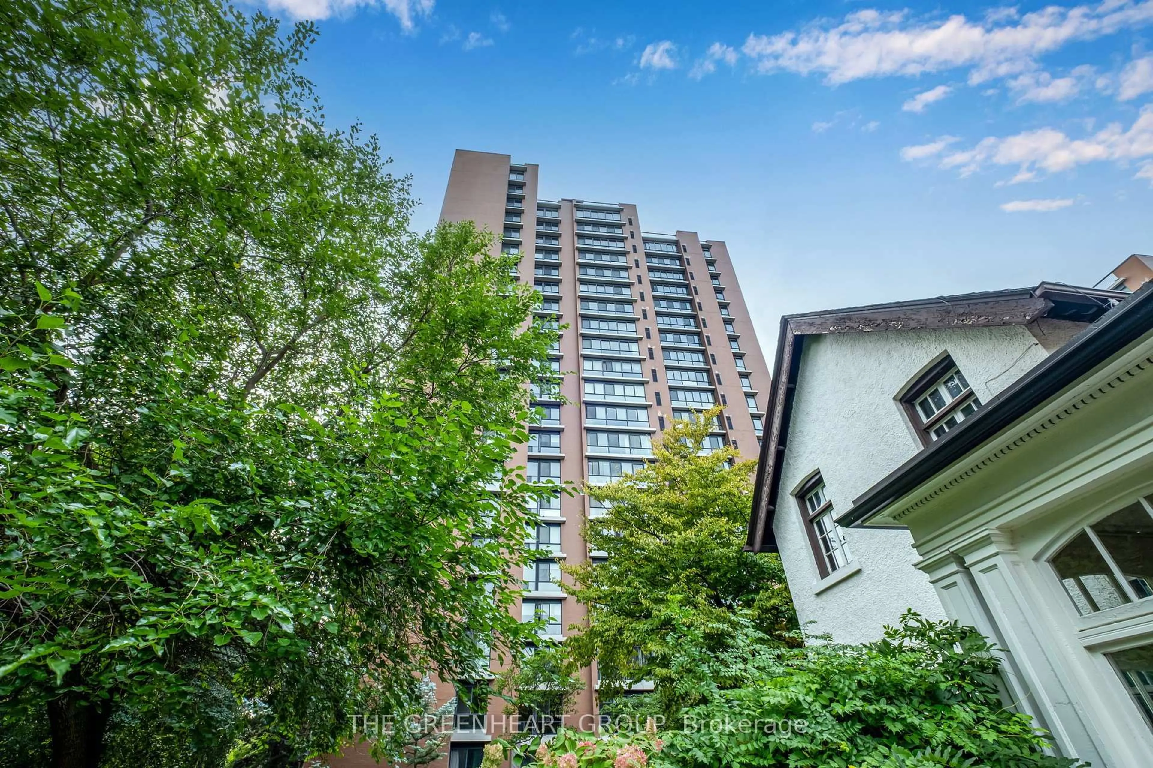 Unknown for 1400 Dixie Rd #401, Mississauga Ontario L5E 3E1