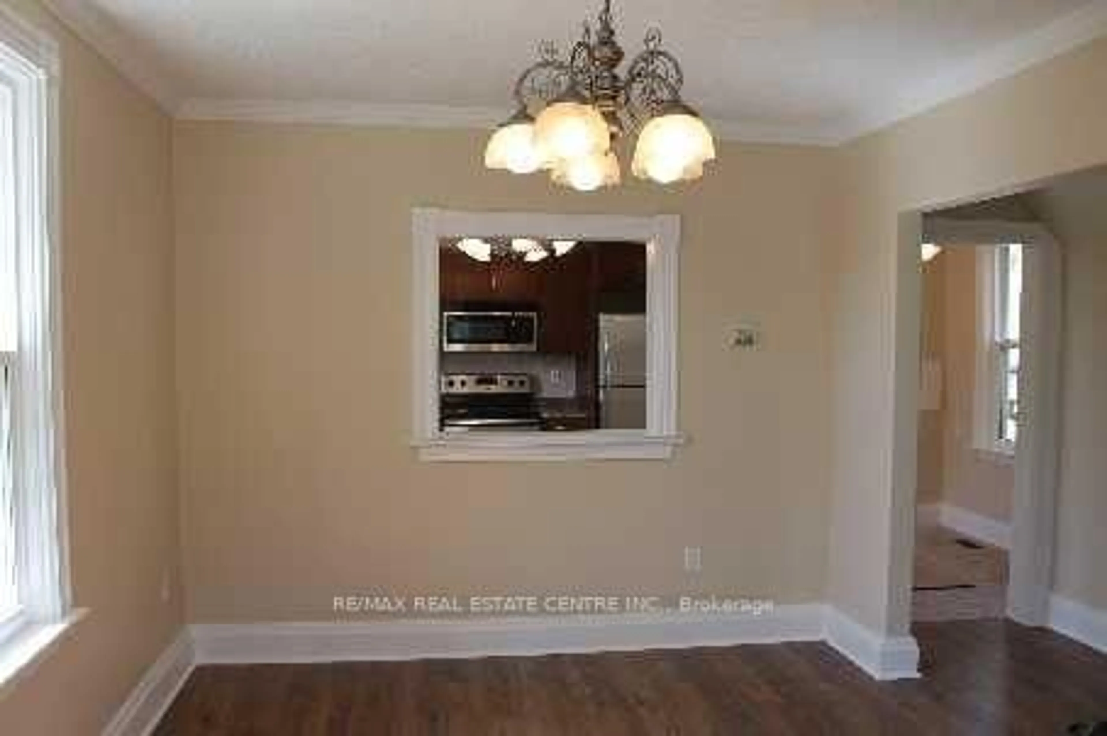 Unknown for 33 King St, Halton Hills Ontario L7G 2G9