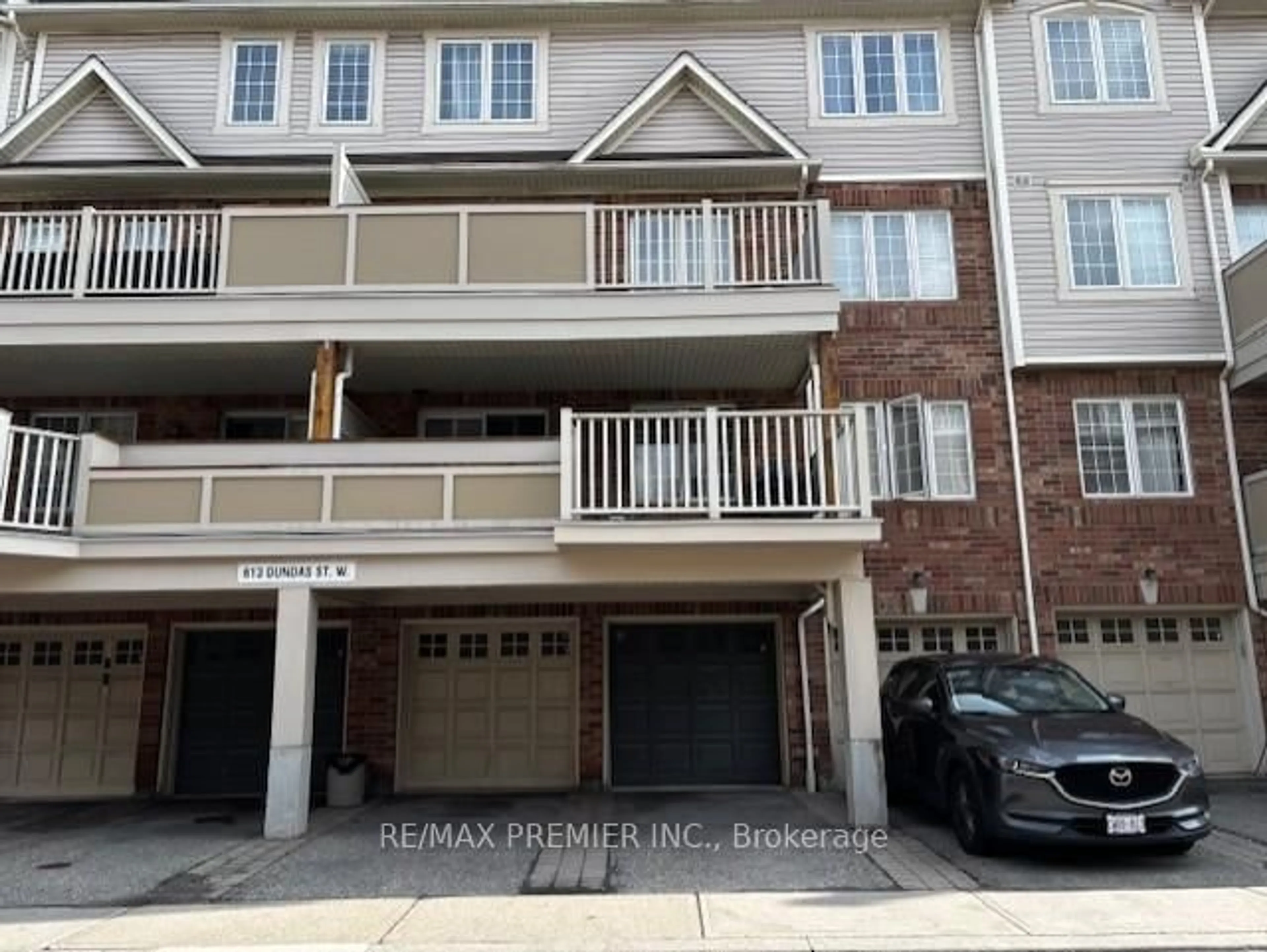 Unknown for 613 Dundas St #5, Mississauga Ontario L5B 0B5