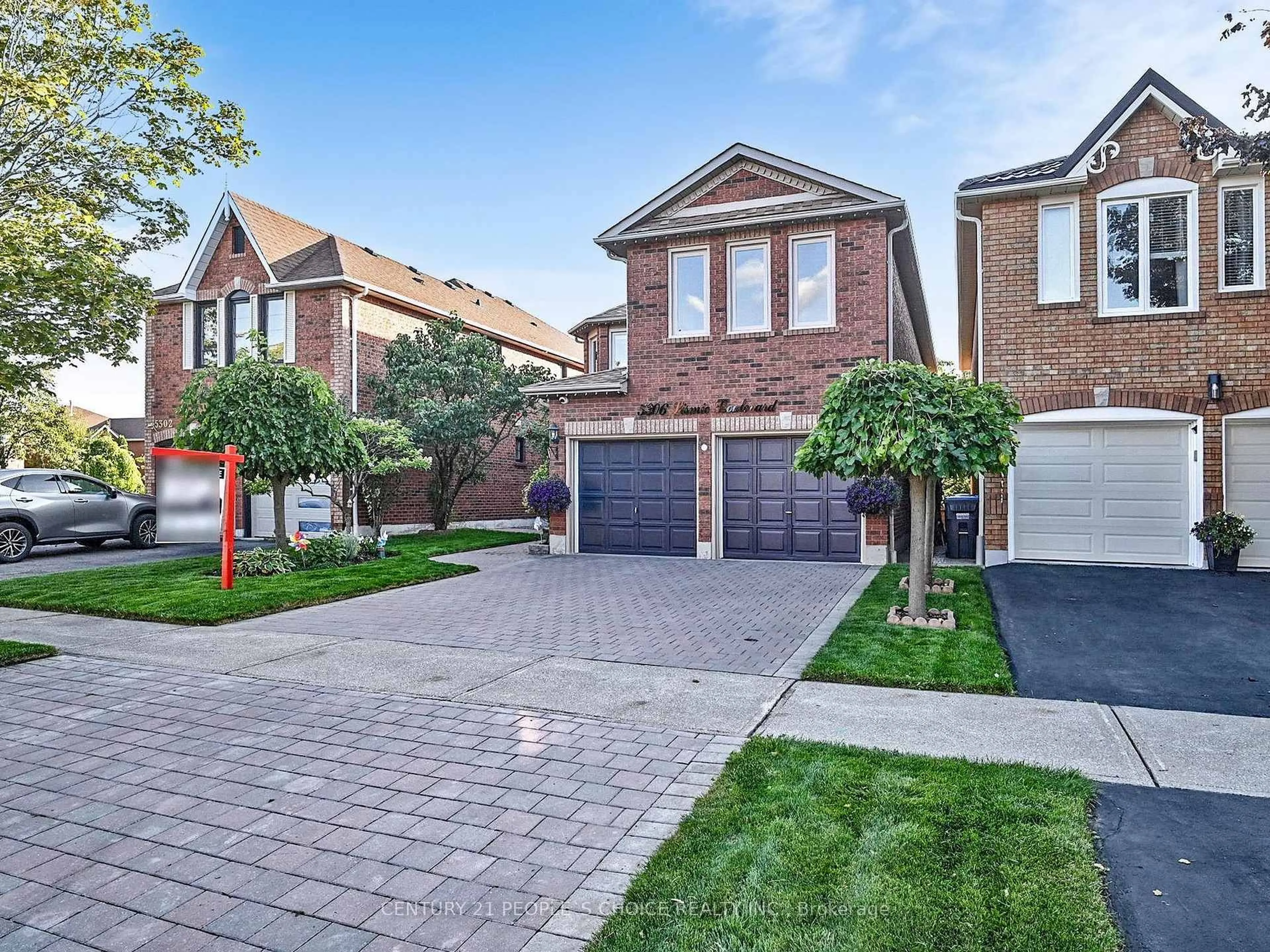 Home with brick exterior material, street for 5306 Lismic Blvd, Mississauga Ontario L5V 1P5