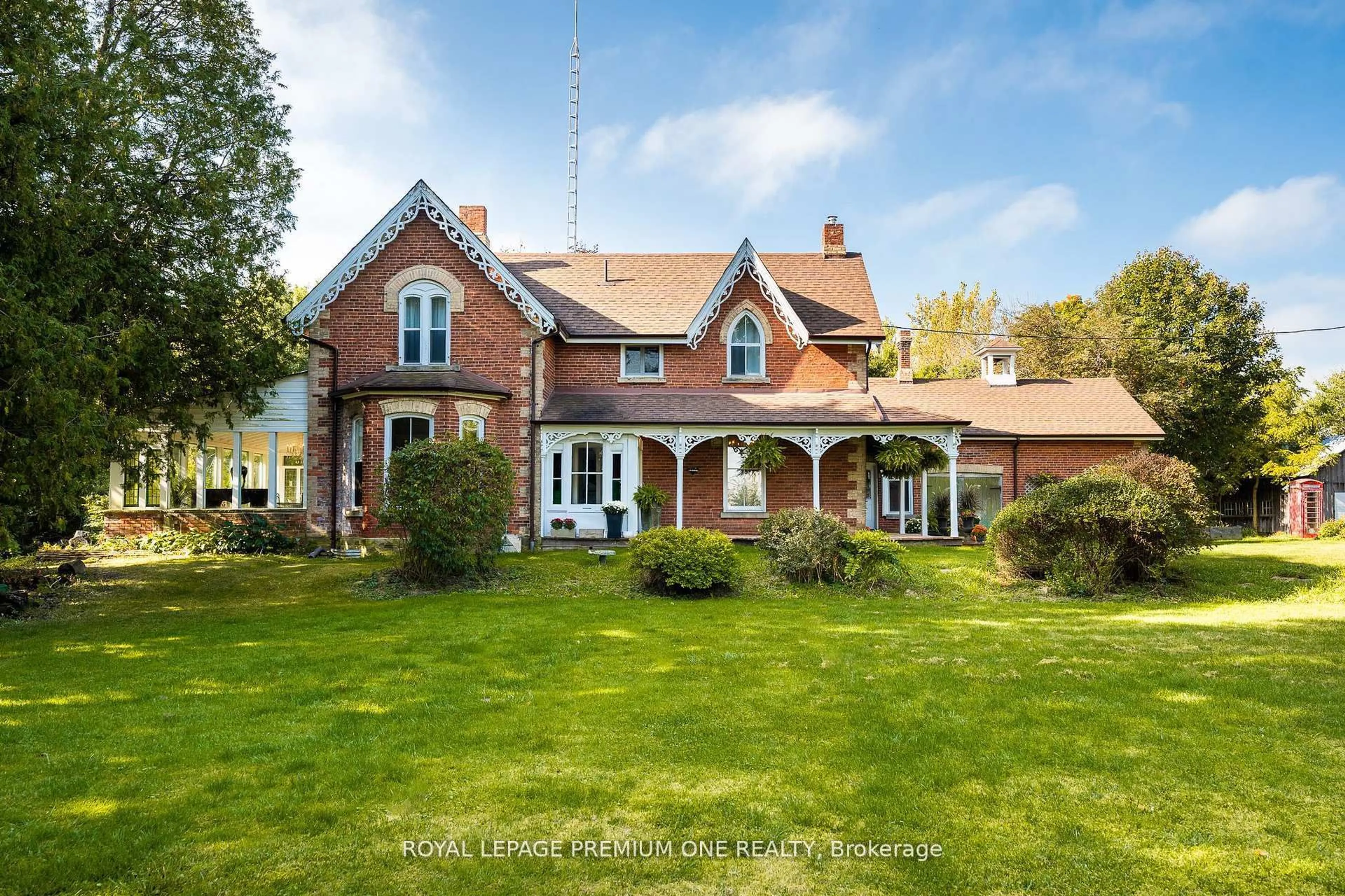 A pic from outside/outdoor area/front of a property/back of a property/a pic from drone, unknown for 14650 Heart Lake Rd, Caledon Ontario L7C 2J7