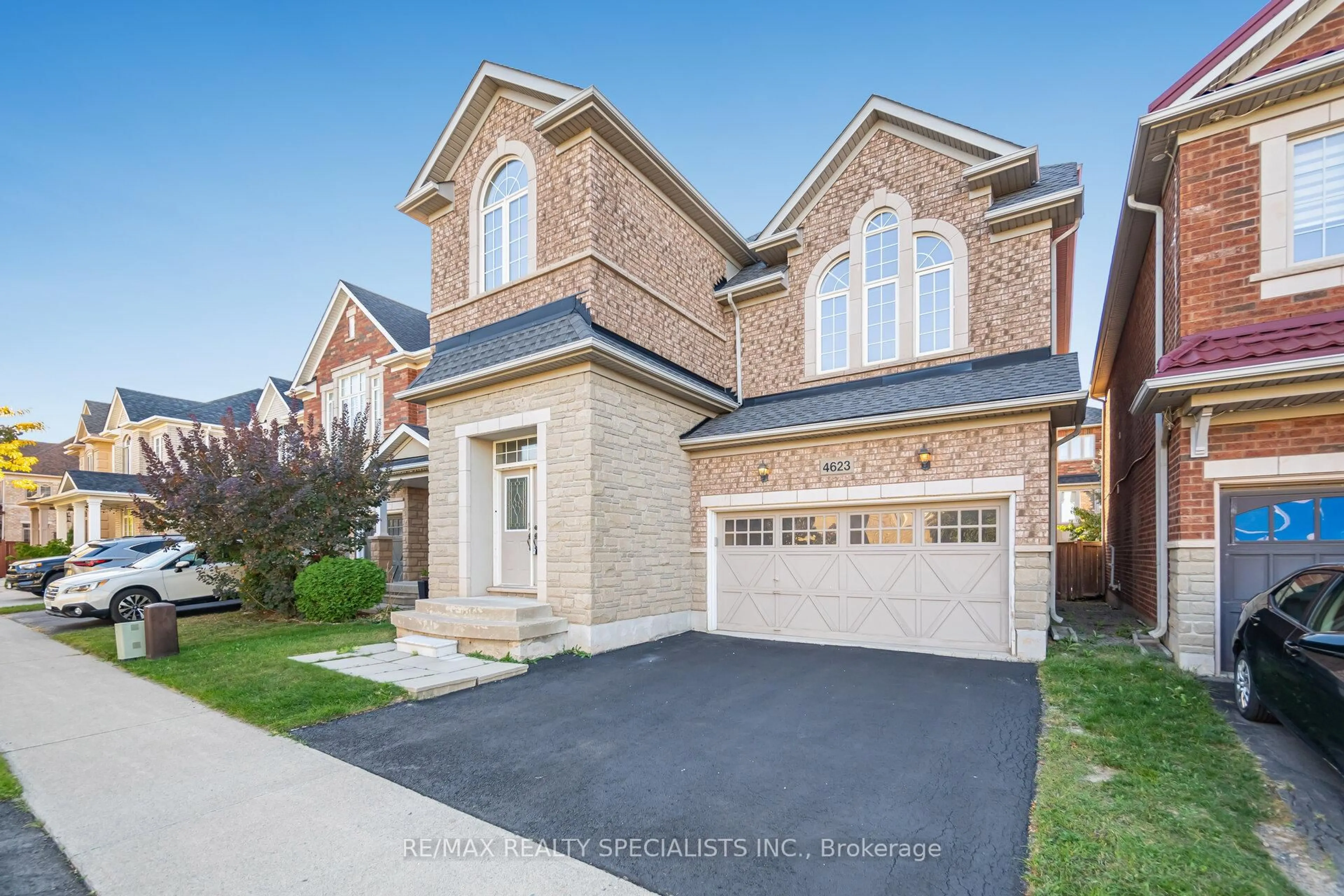 Home with brick exterior material, street for 4623 Simmons Rd, Burlington Ontario L7M 0J3