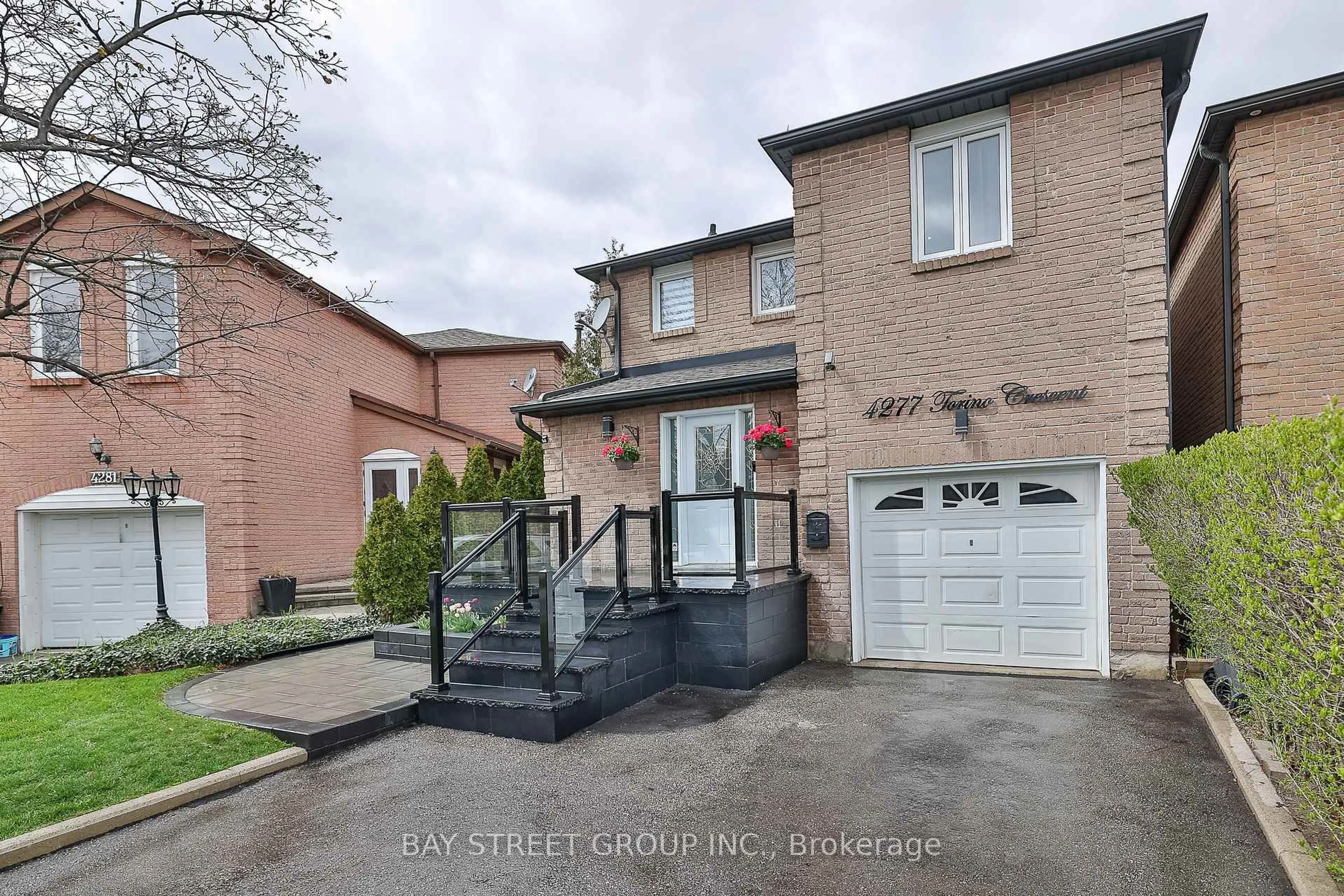 Unknown for 4277 Torino Cres, Mississauga Ontario L4W 3T4