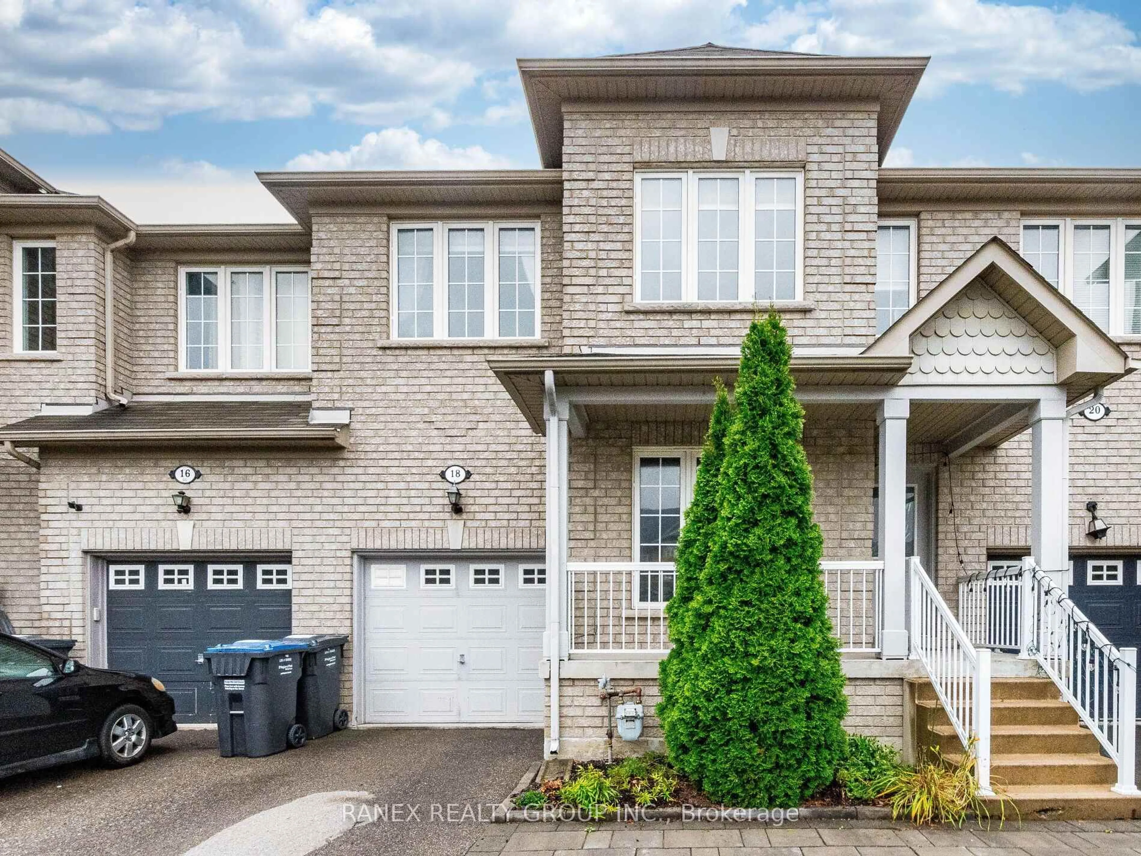 Unknown for 18 Tundra Swan Rd, Brampton Ontario L6R 3L4