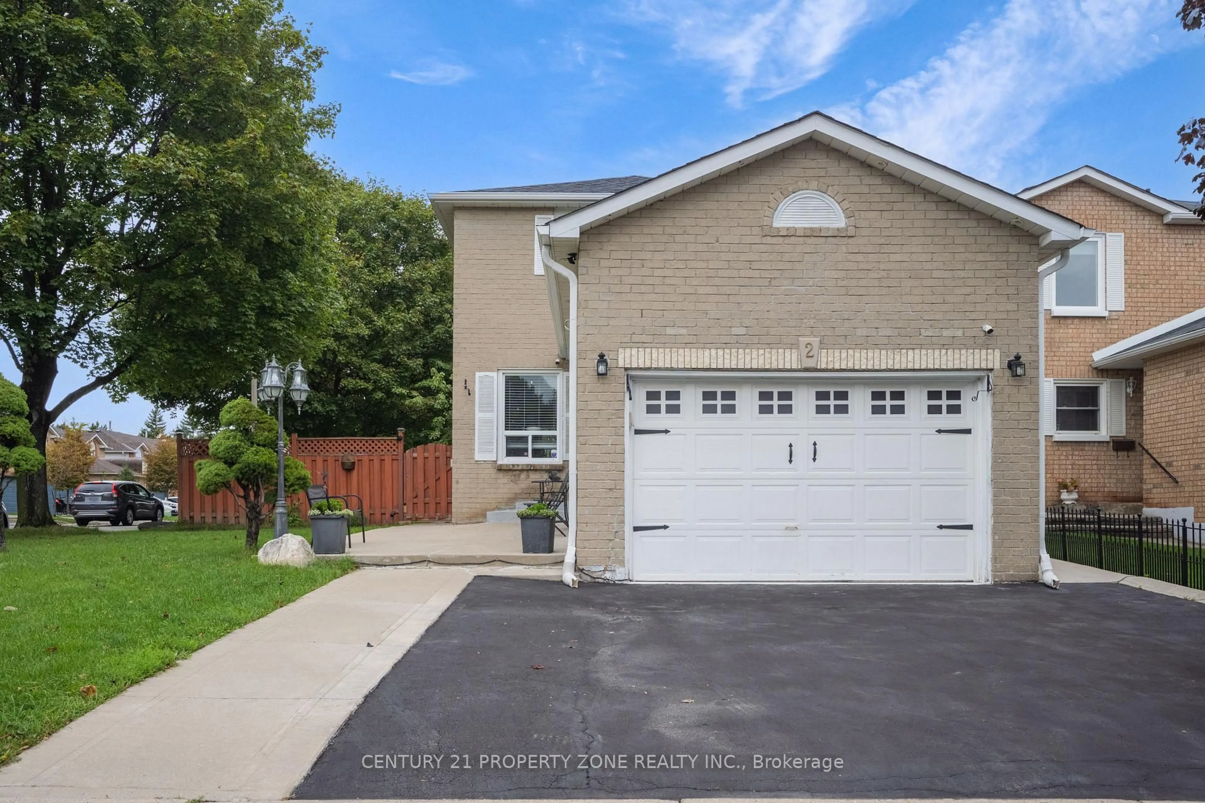 Unknown for 2 Cortez Crt, Brampton Ontario L6X 3Z4