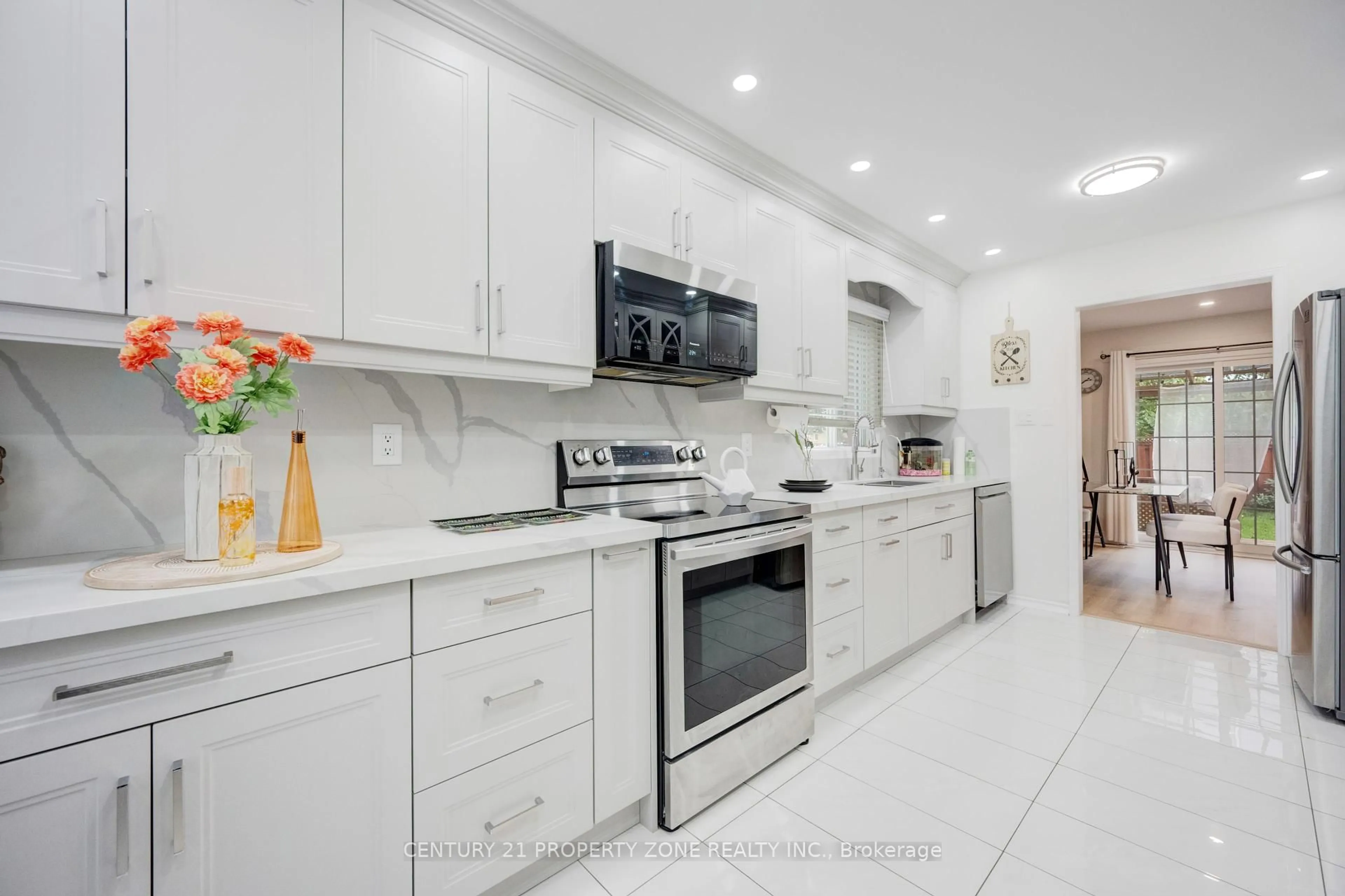 Unknown for 2 Cortez Crt, Brampton Ontario L6X 3Z4