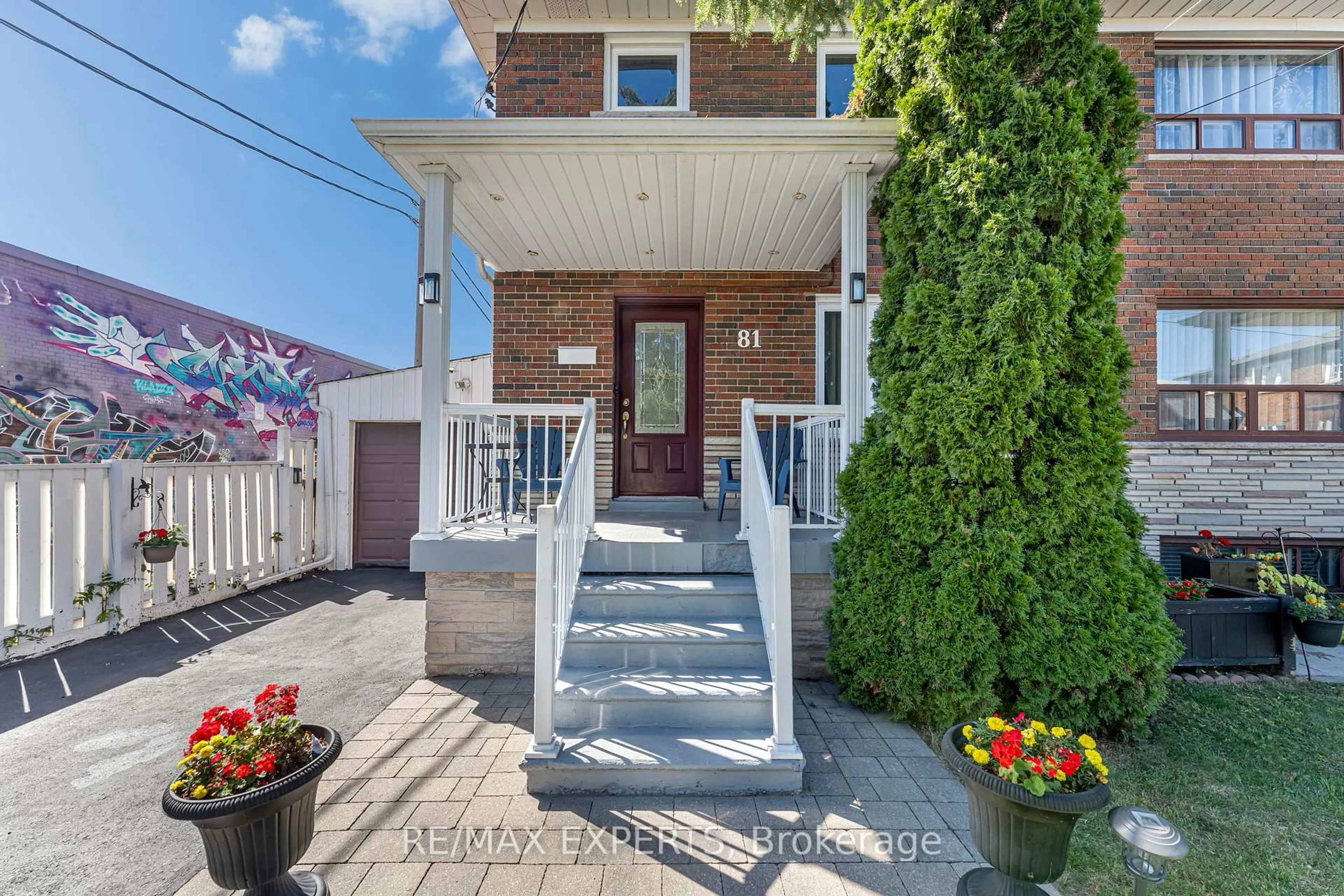 Unknown for 81 Hagar Ave, Toronto Ontario M6N 3V3