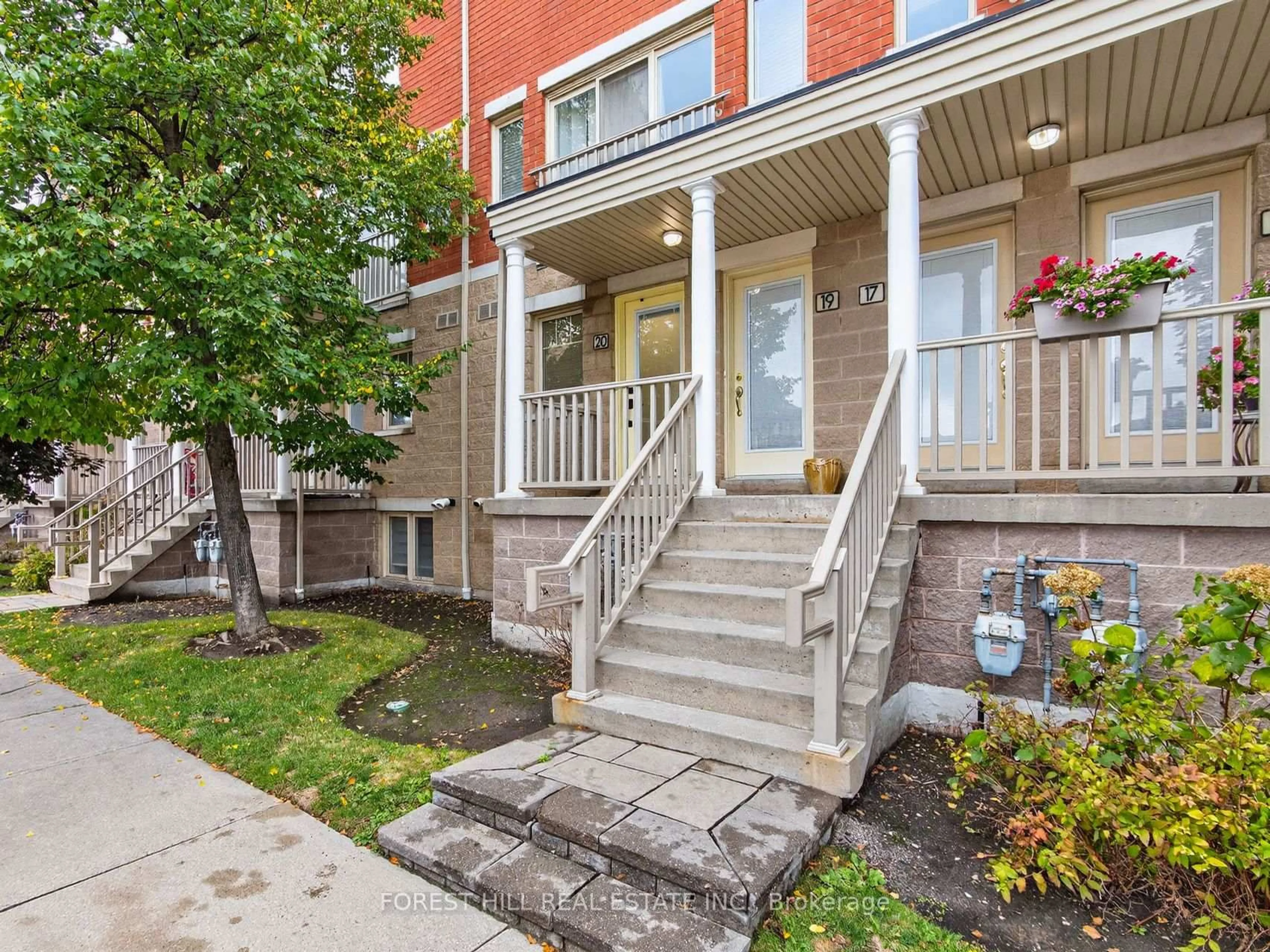 Unknown for 5050 Intrepid Dr #20, Mississauga Ontario L5M 0E5
