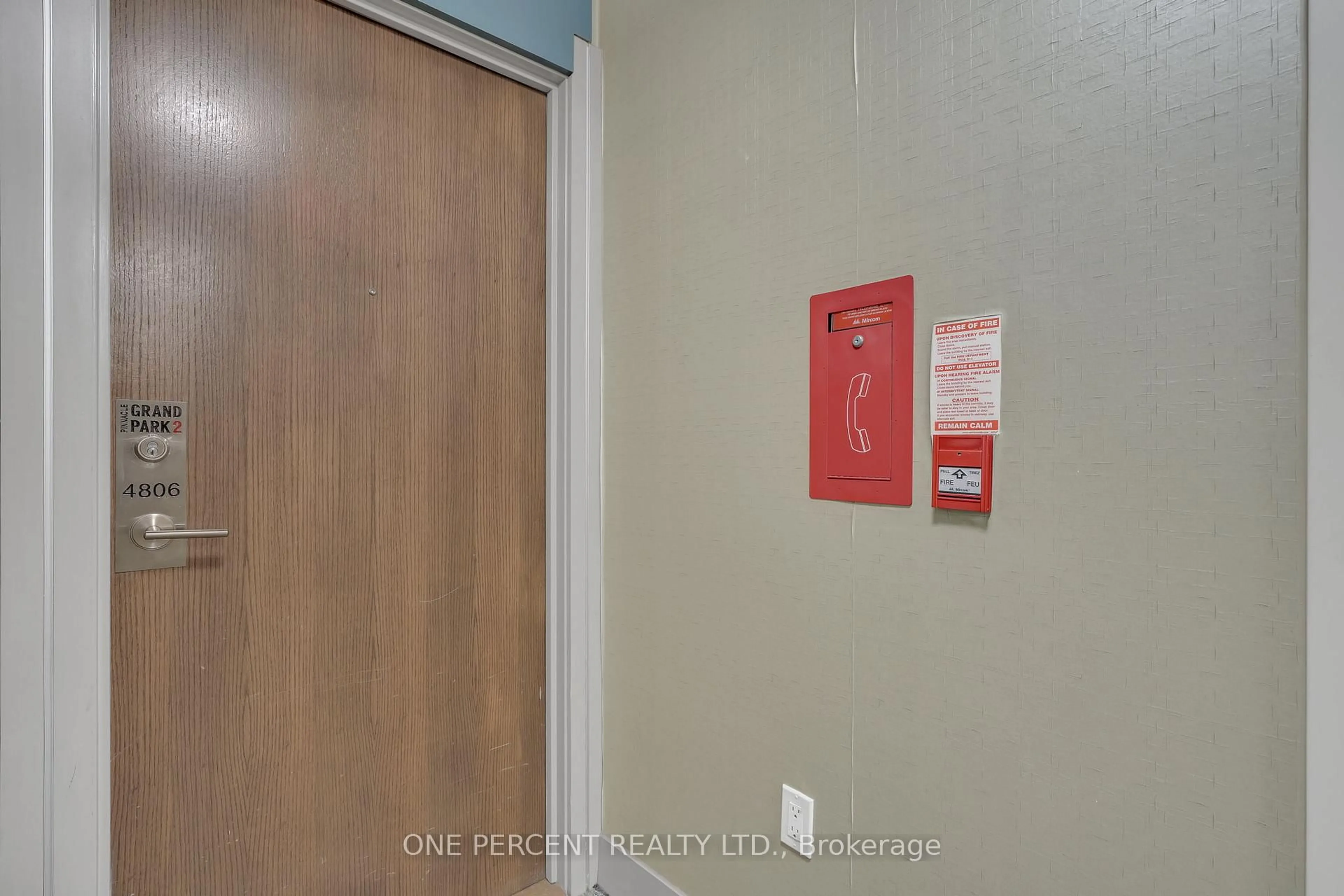 A pic of a room for 3975 Grand Park Dr #4806, Mississauga Ontario L5B 0K4