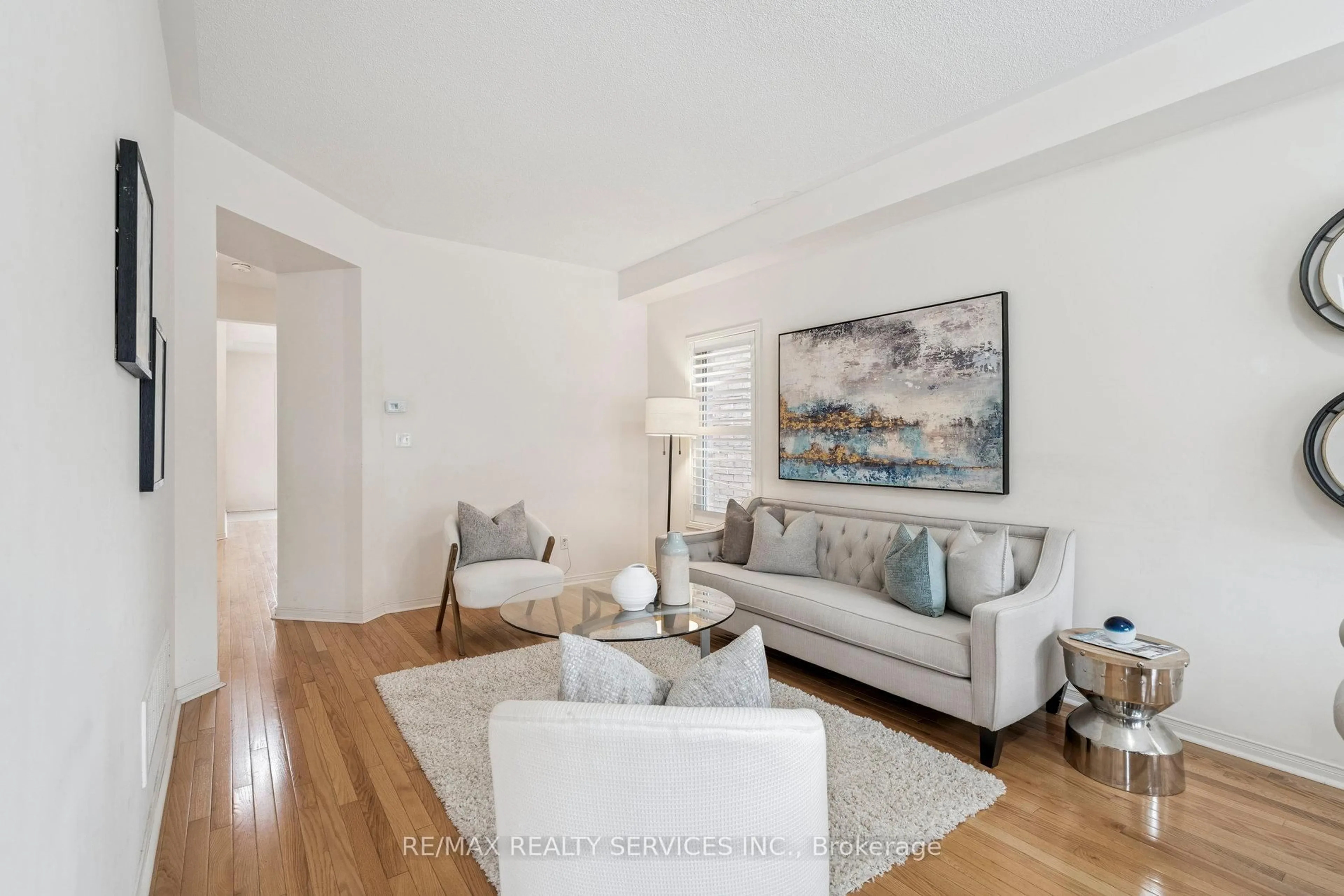 Living room with furniture, unknown for 237 Valleyway Dr, Brampton Ontario L6X 0N9