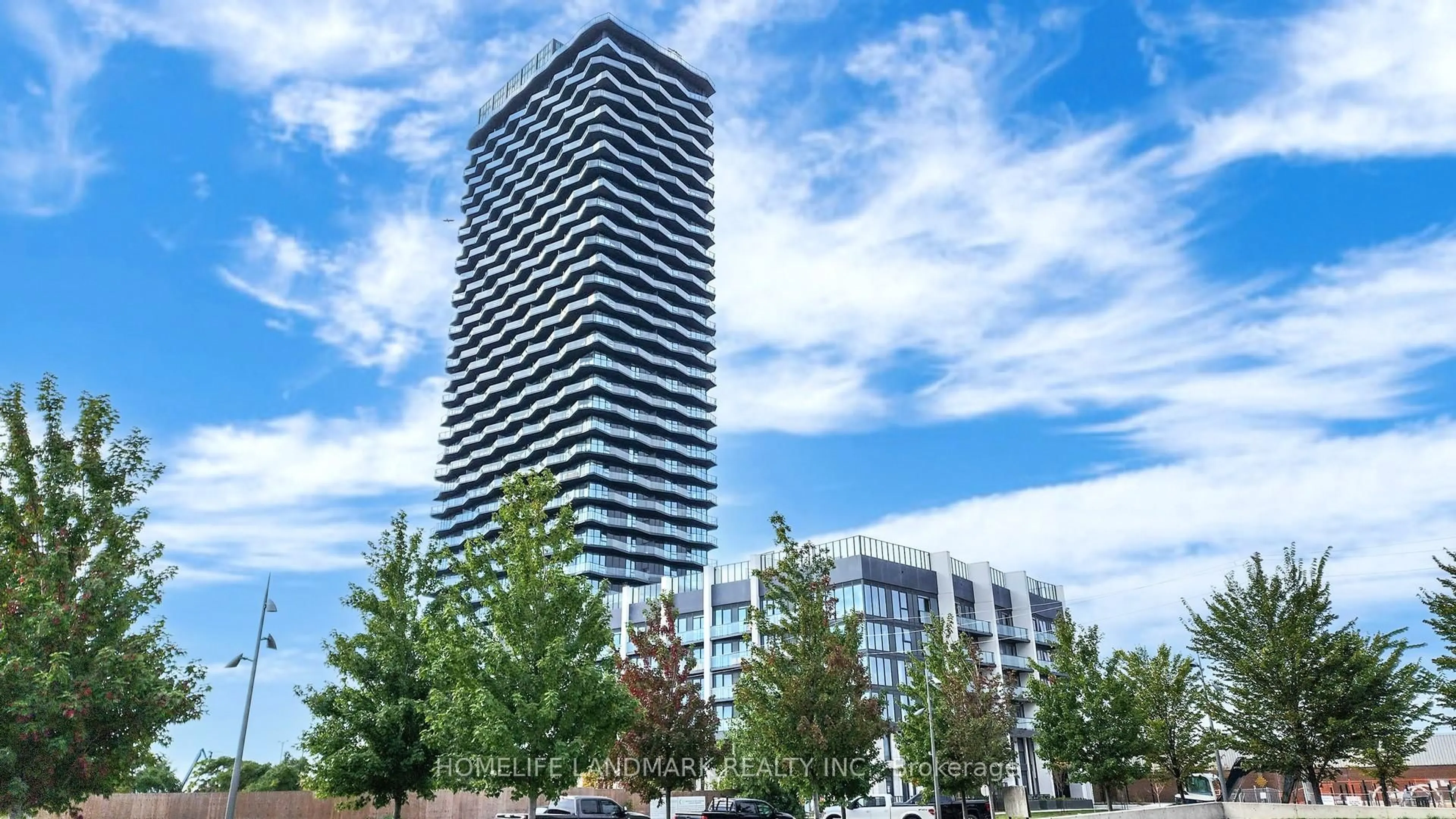 Blurry image for 36 Zorra St #1410, Toronto Ontario M8Z 0G5