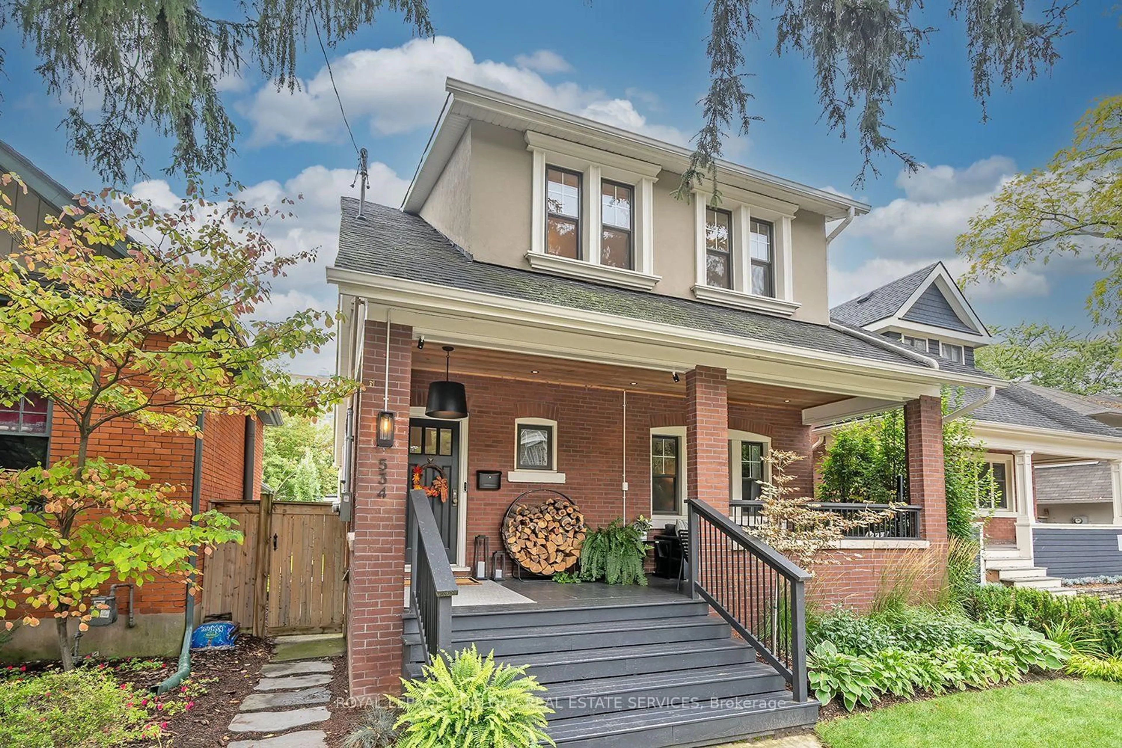 Home with brick exterior material, street for 534 Hager Ave, Burlington Ontario L7S 1P3