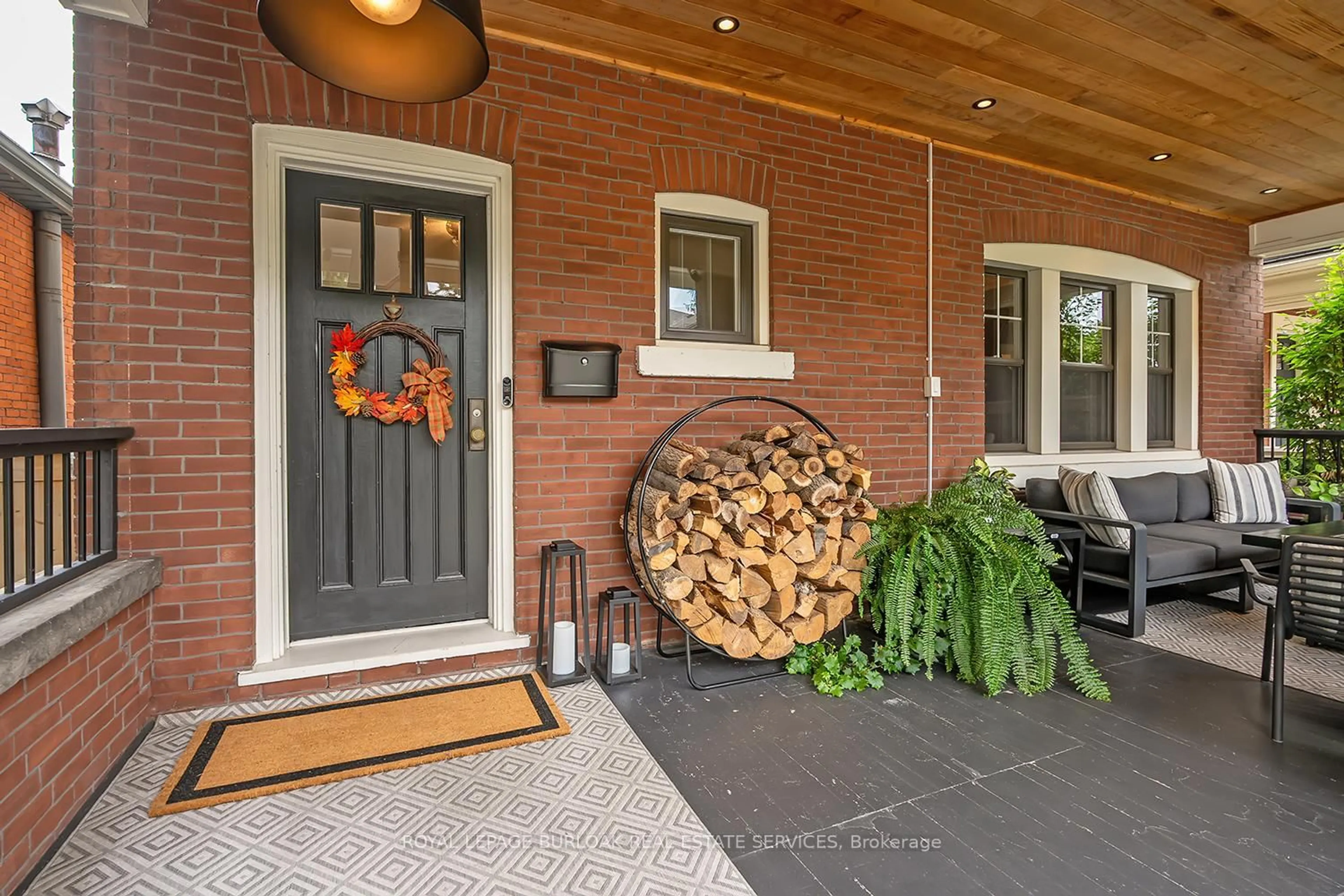 Unknown for 534 Hager Ave, Burlington Ontario L7S 1P3