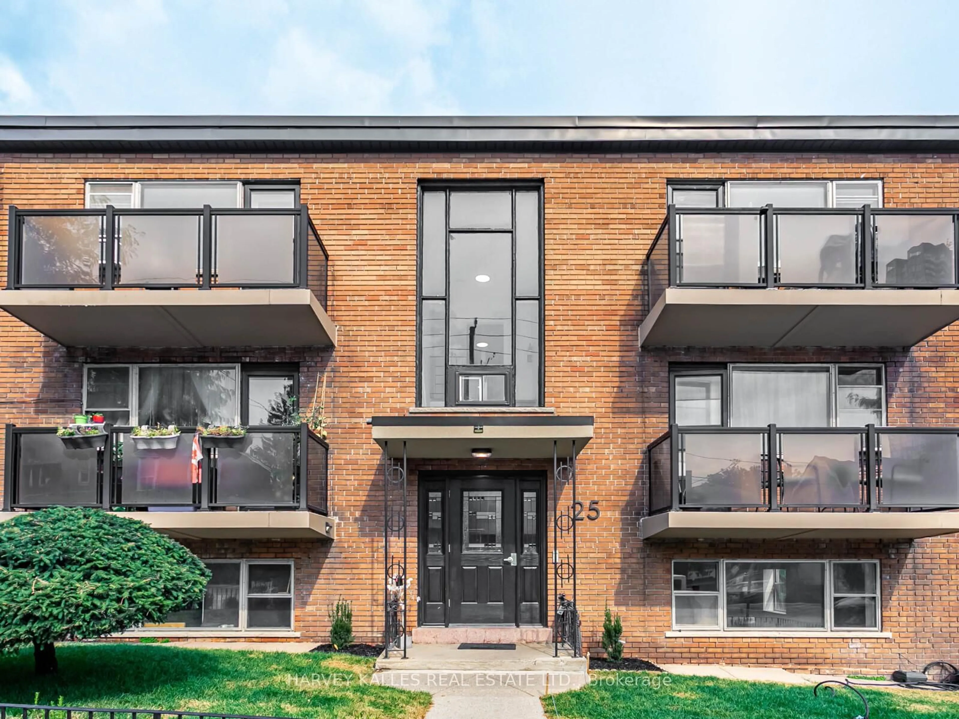 Home with brick exterior material, building for 25 Windermere Ave, Toronto Ontario M6S 3J3