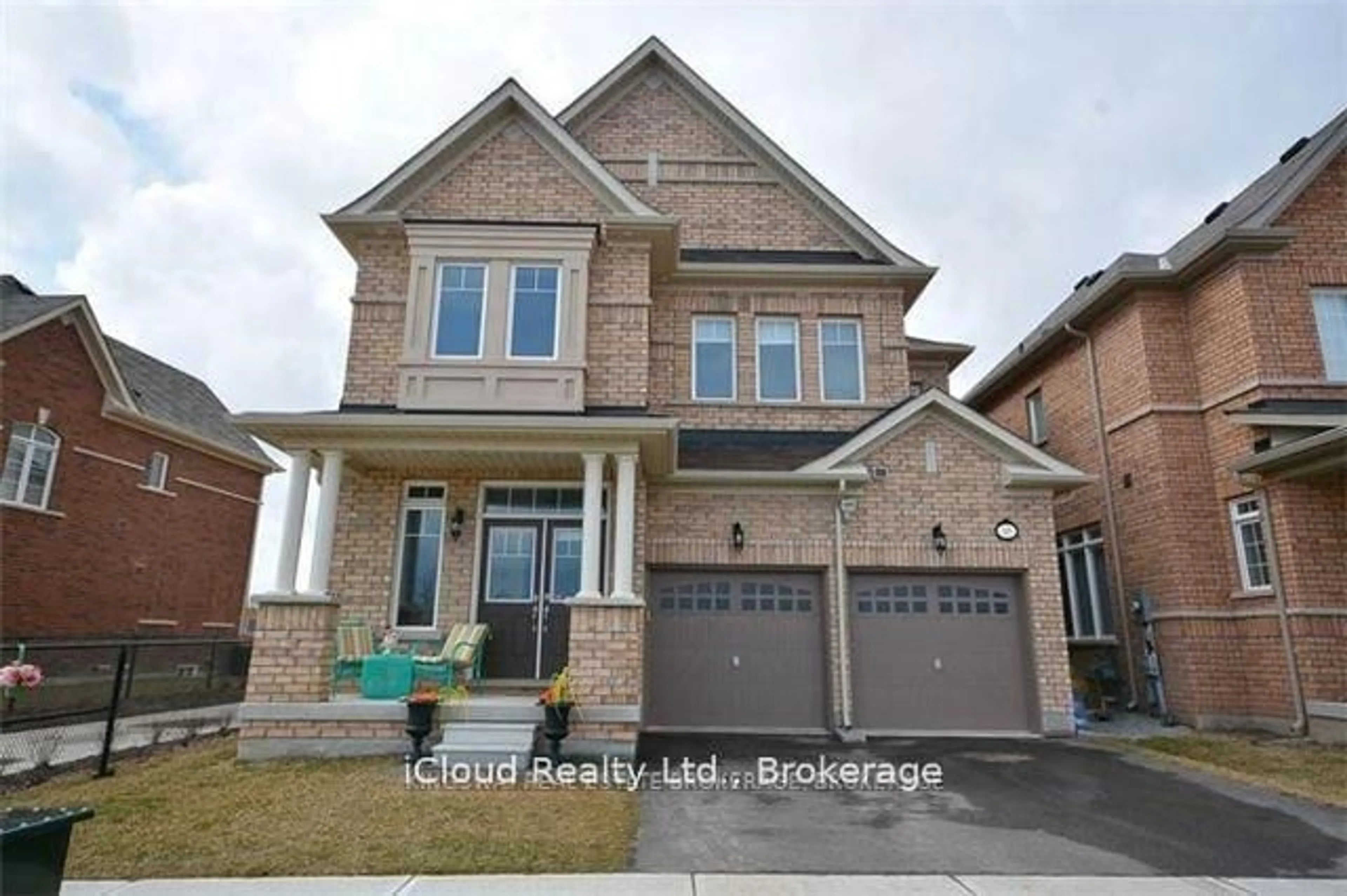 Home with brick exterior material, street for 109 Kaitting Tr, Oakville Ontario L6M 0T6