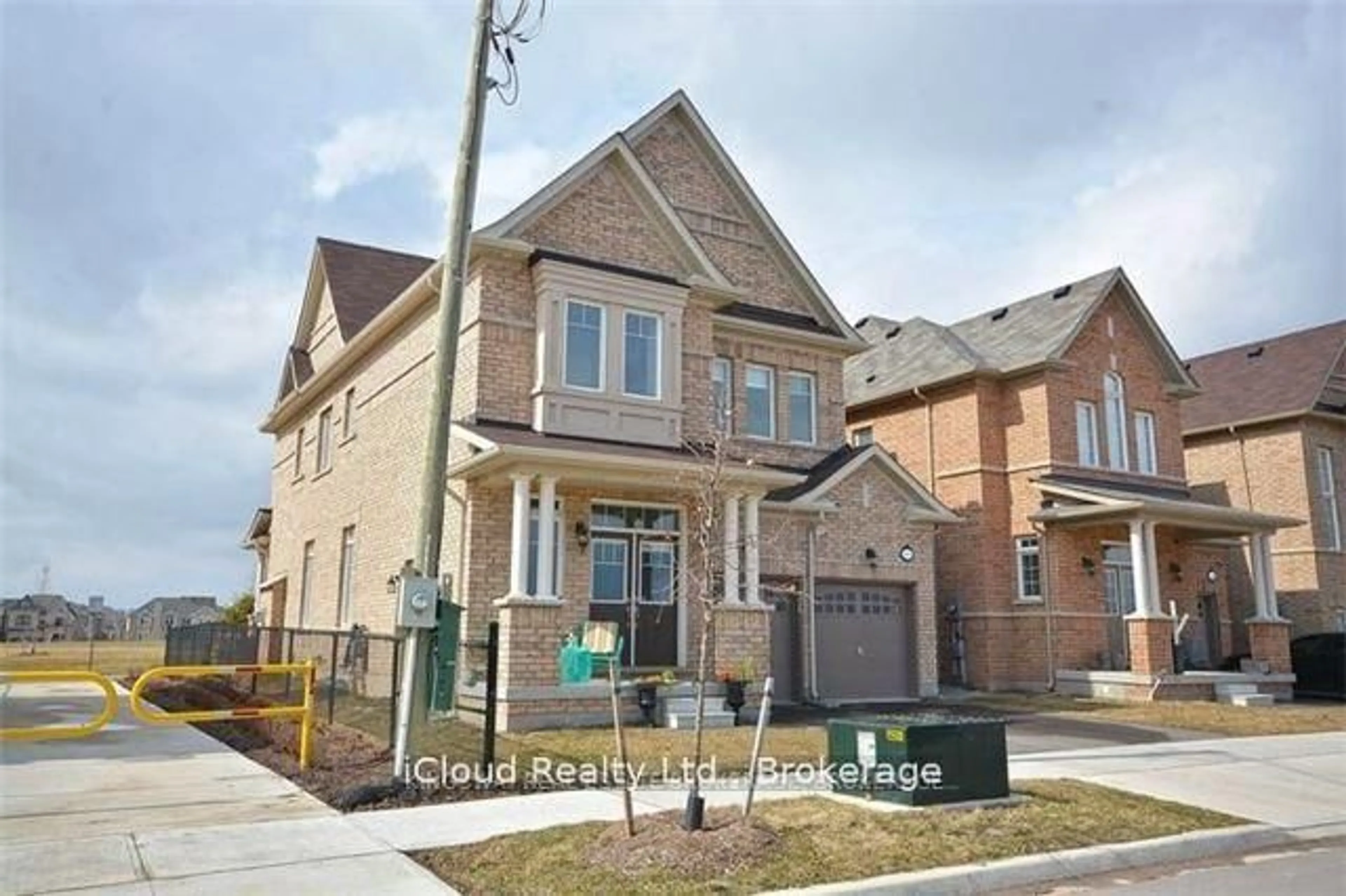 Home with brick exterior material, street for 109 Kaitting Tr, Oakville Ontario L6M 0T6